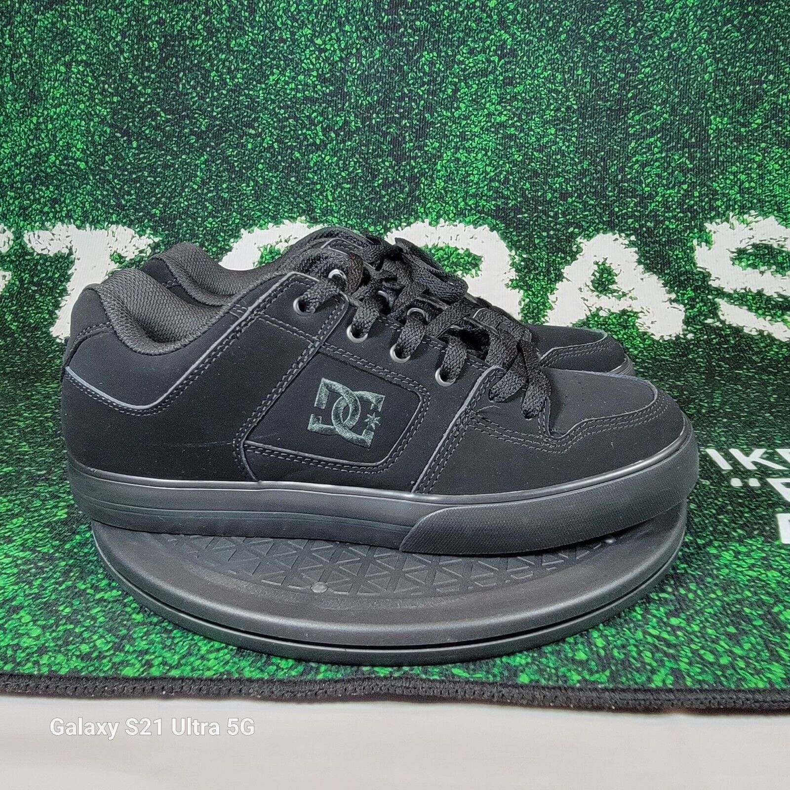 DC DC Shoes Pure A Skate Sneaker In Triple Black Size US 10.5 Size US 10.5 / EU 43-44 - 5 Thumbnail