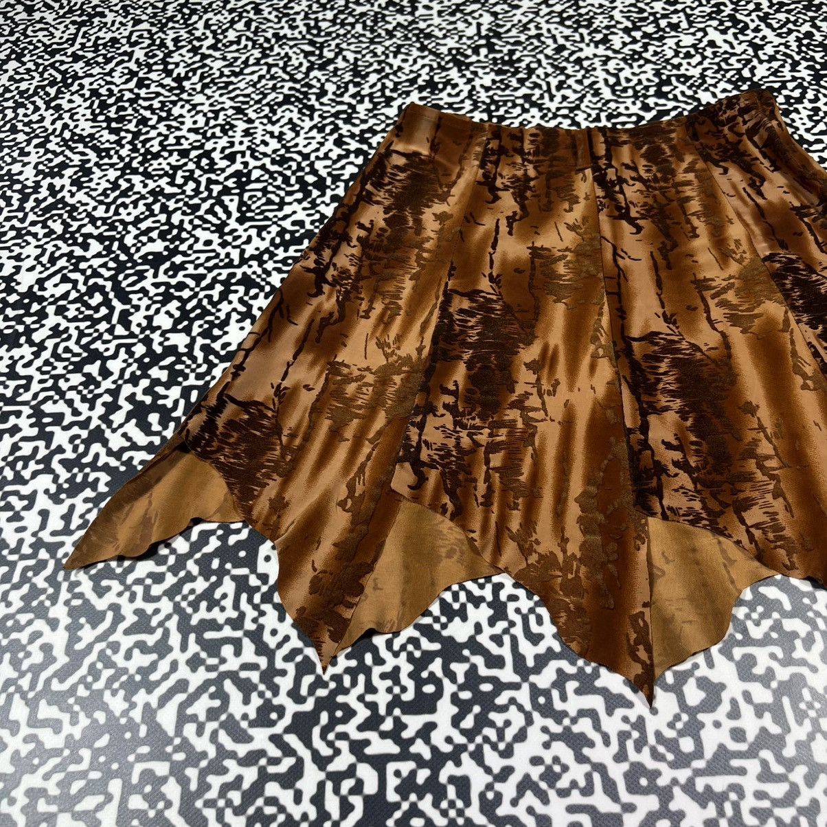 Japanese Brand Vintage Y2K Japanese Flared Mini Skirt Retro 90s Style Size 27" / US 4 / IT 40 - 9 Thumbnail