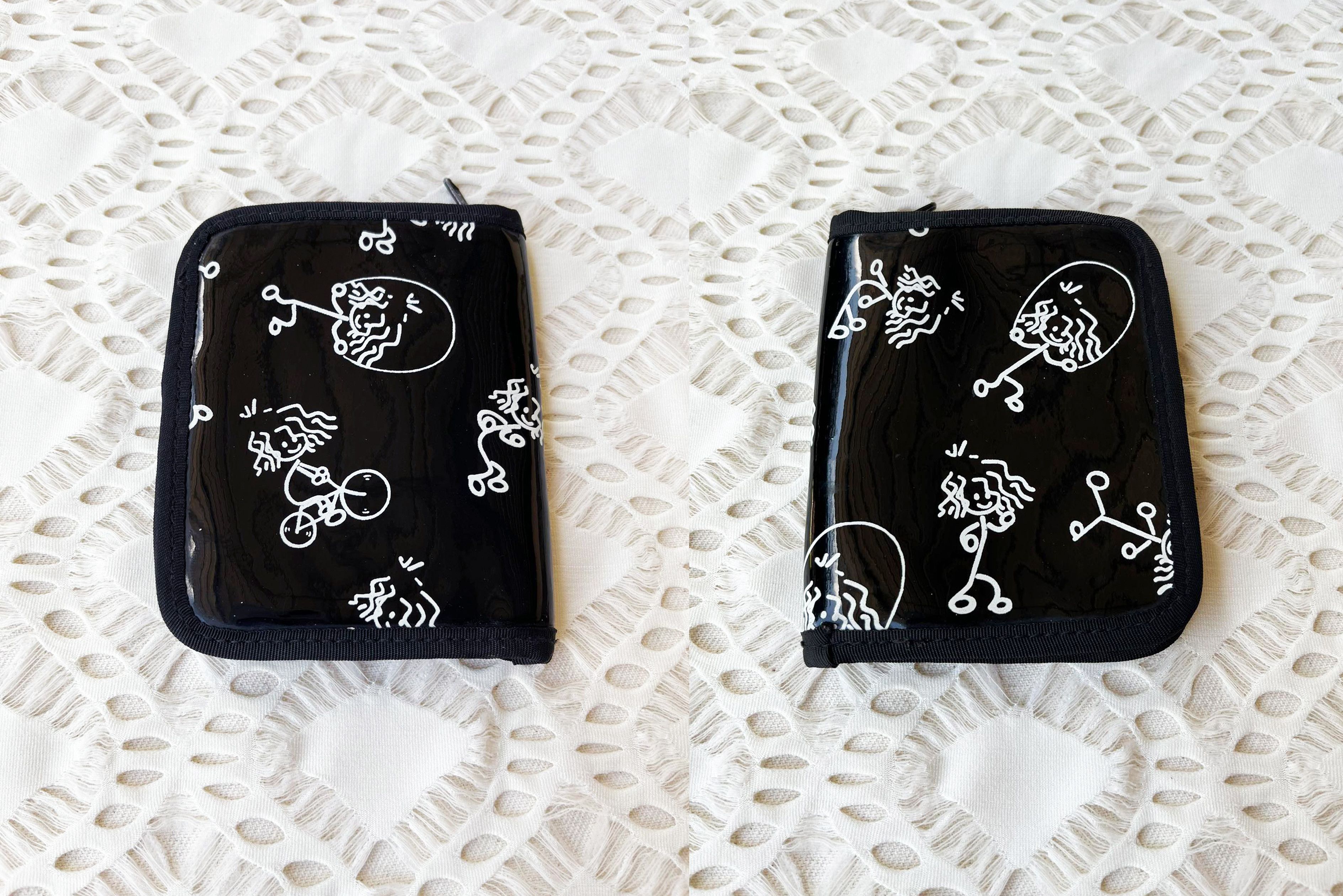 Vintage Shiny Doodle Art PVC zip up wallet, cartoon wallet Size ONE SIZE - 5 Thumbnail