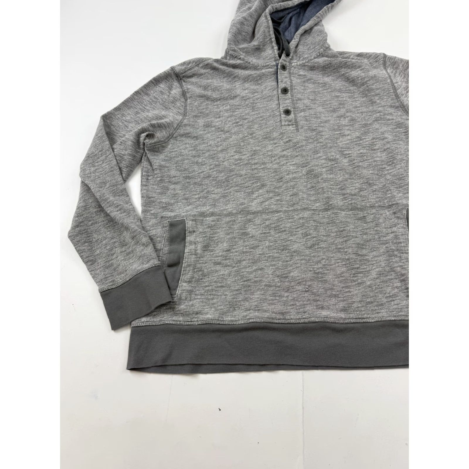 Banana Republic Banana Republic Hoodie Sweatshirt Mens XL Gray Henley Knit Pullover Pockets Size US XL / EU 56 / 4 - 2 Thumbnail