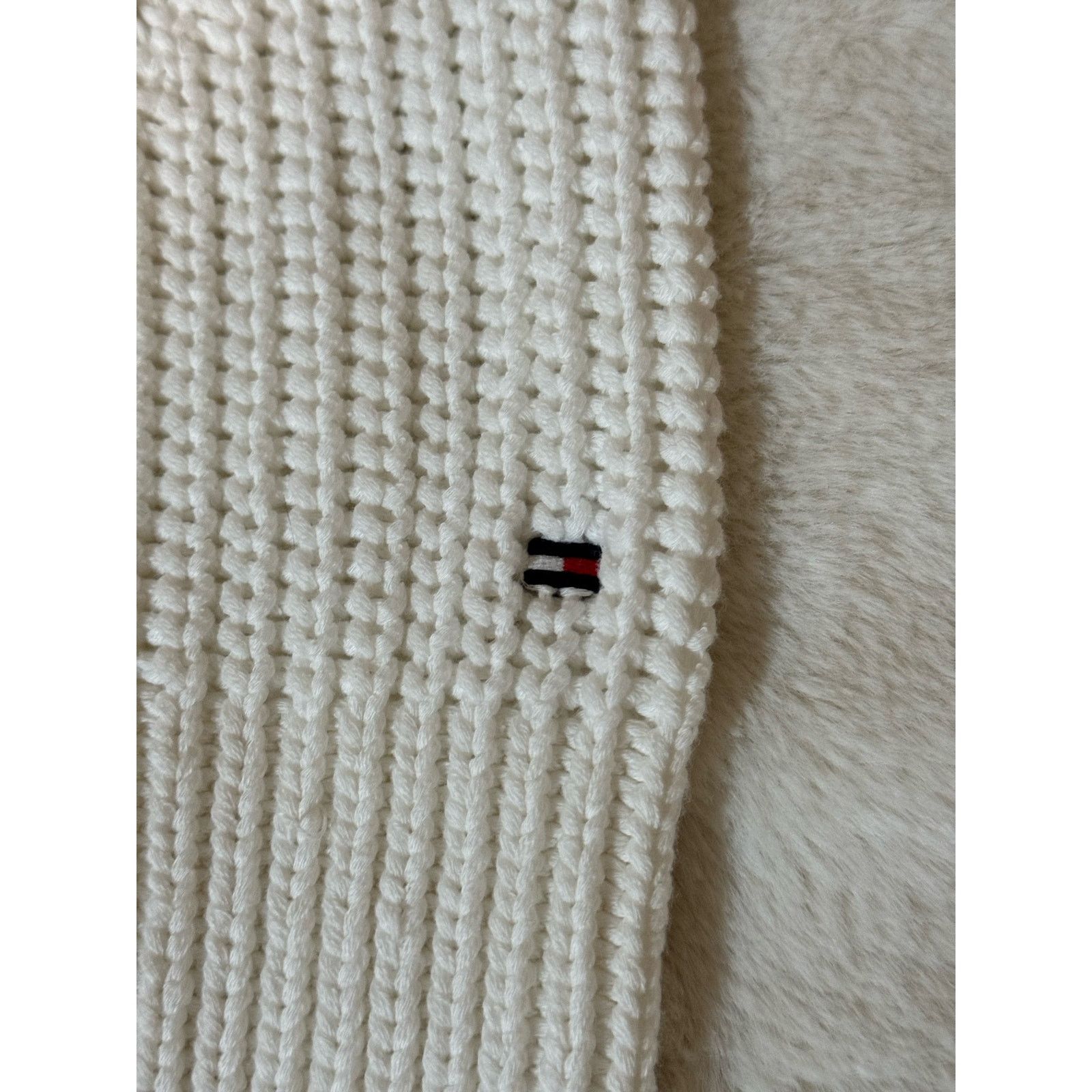 Tommy Hilfiger Tommy Hilfiger Side-Button Crewneck Sweater Women’s Medium Size M / US 6-8 / IT 42-44 - 7 Thumbnail