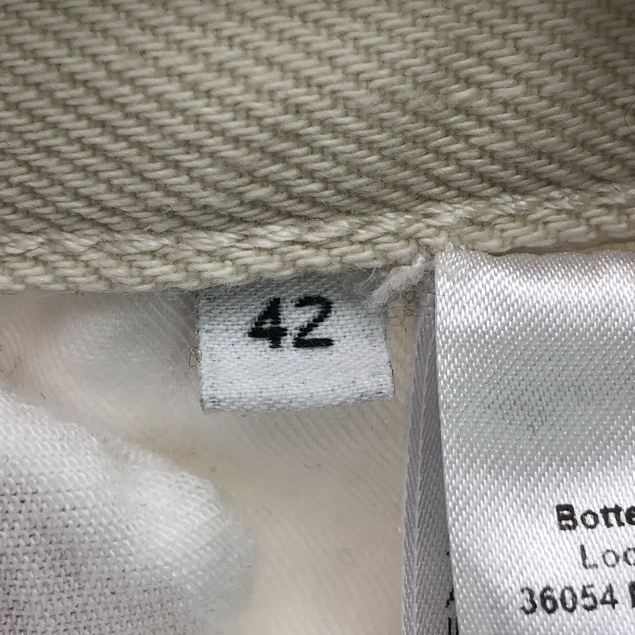 Bottega Veneta Bottega Veneta Solid Color Regular Fit Women Jeans K26WX Size 26" / US 2 / IT 38 - 6 Thumbnail