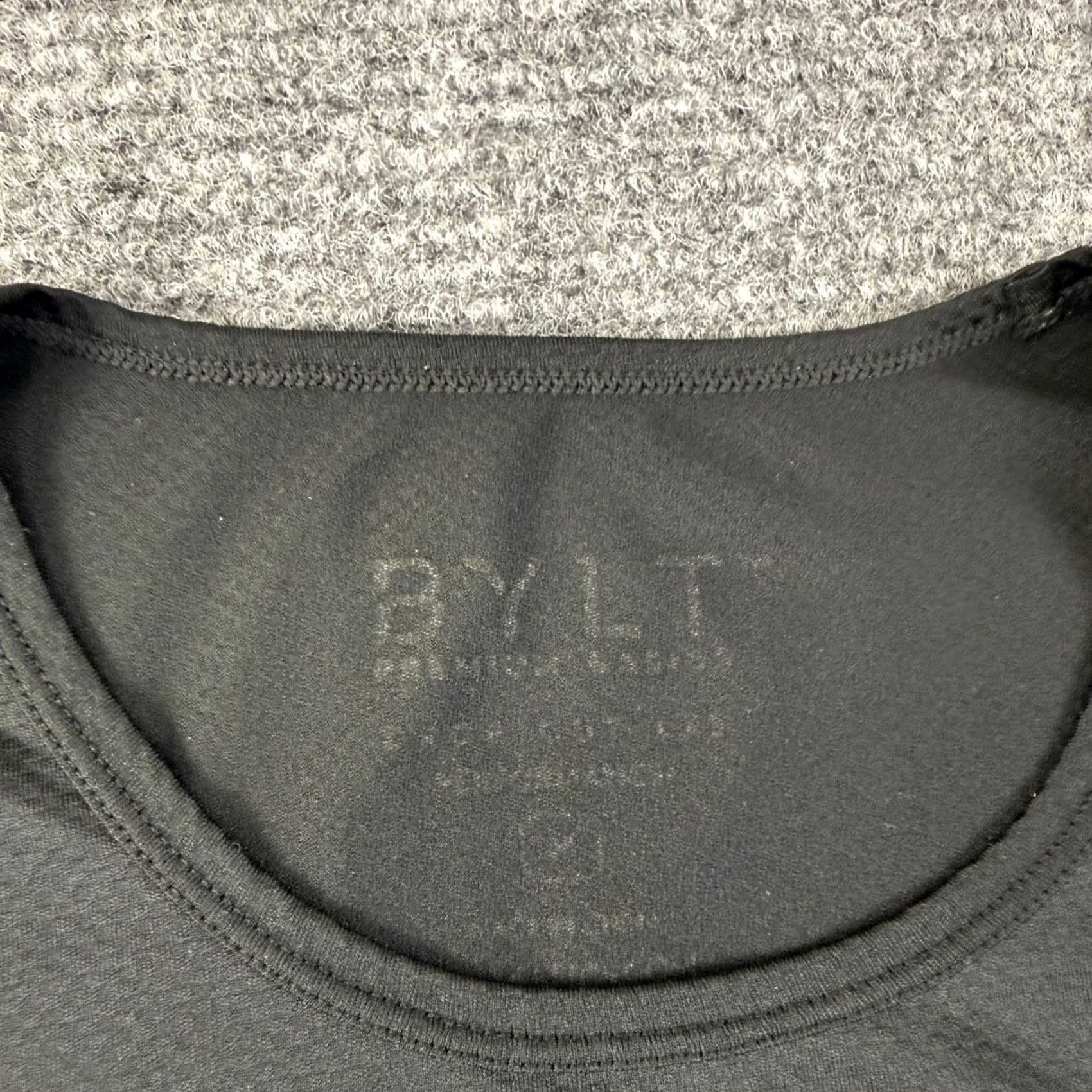 Vintage BYLT Shirt Mens Medium Black Long Sleeve Performance Athletic Curved Hem Tee Top Size US M / EU 48-50 / 2 - 5 Thumbnail