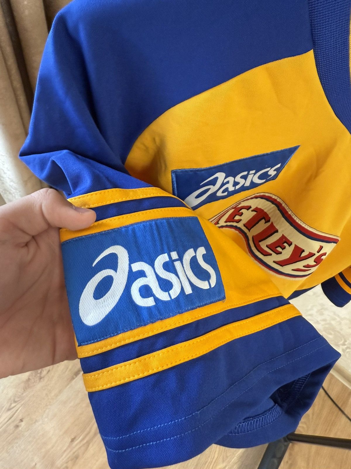 Asics 1991-1992 VINTAGE LEEDS RHINOS AWAY FOOTBALL SHIRT SIZE XL Size US XL / EU 56 / 4 - 4 Thumbnail