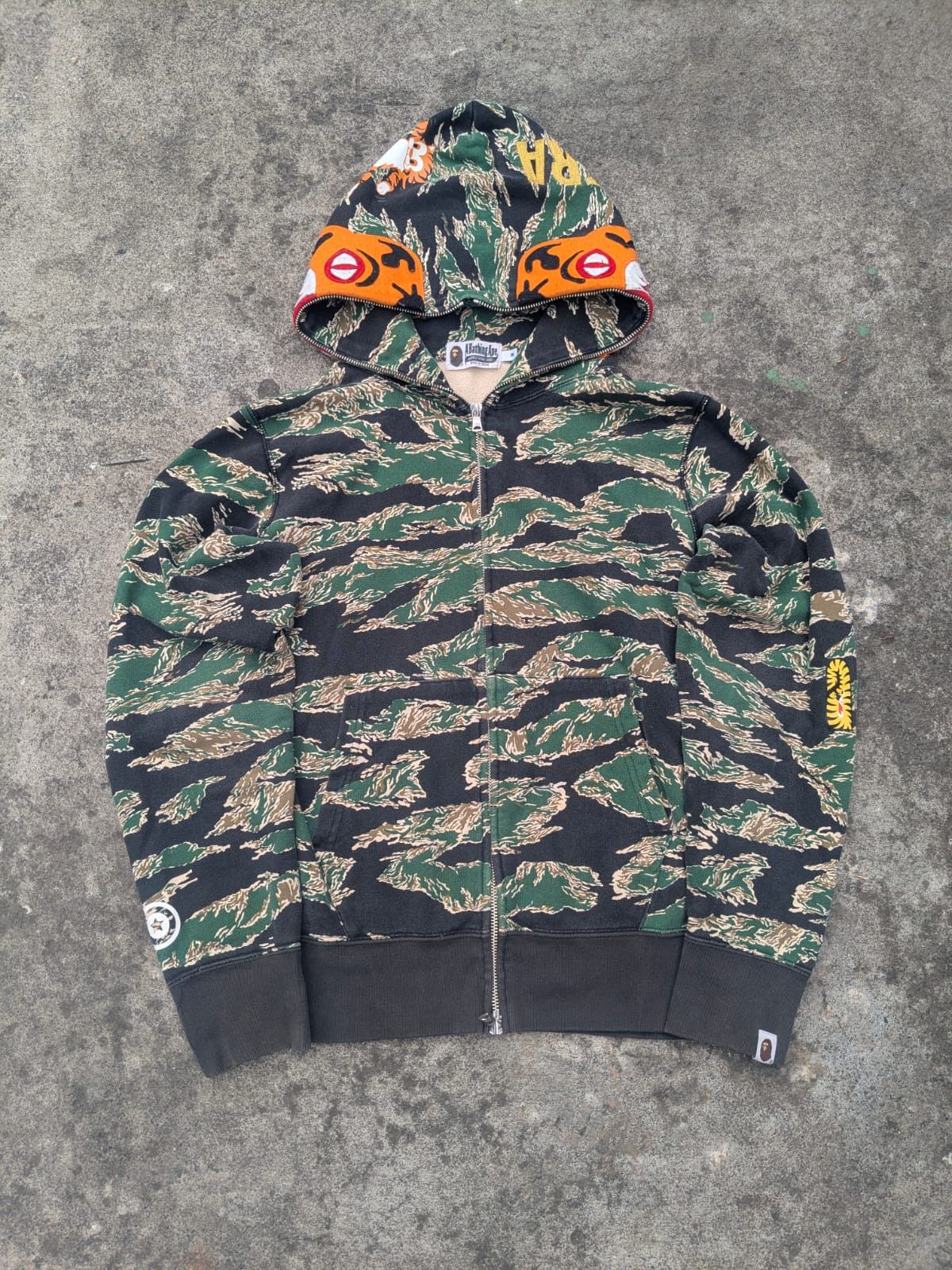Bape RARE BAPE Funthera Militia Tiger Hoodie Gold Embroidery Size US M / EU 48-50 / 2 - 1 Thumbnail