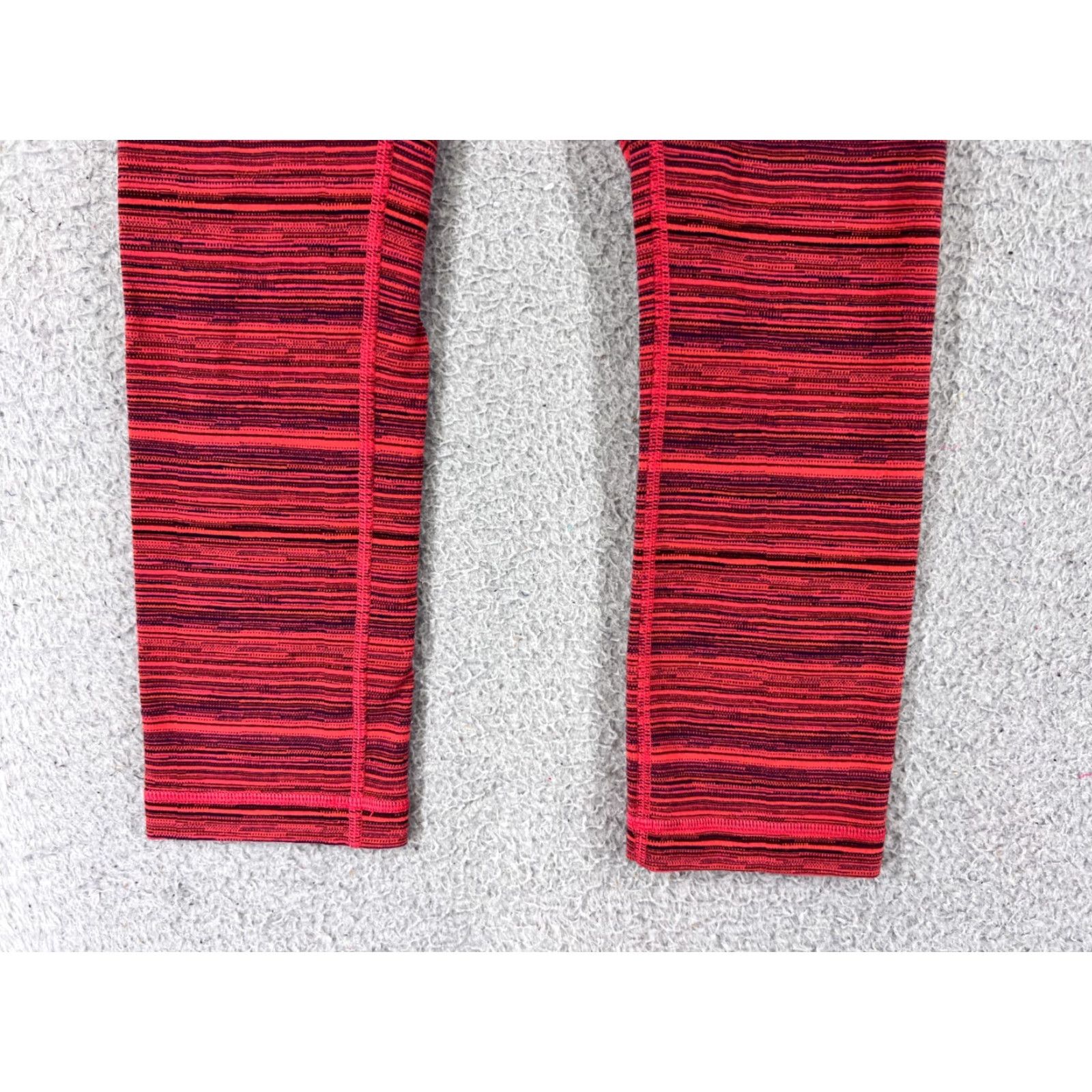 Lululemon Lululemon Wunder Under Pants Womens 4 Pink Stripe 21" Yoga Cropped High Rise Leggings with Pockets Cyber Boom Juice Alarming | Activewear Size 27" / US 4 / IT 40 - 2 Thumbnail