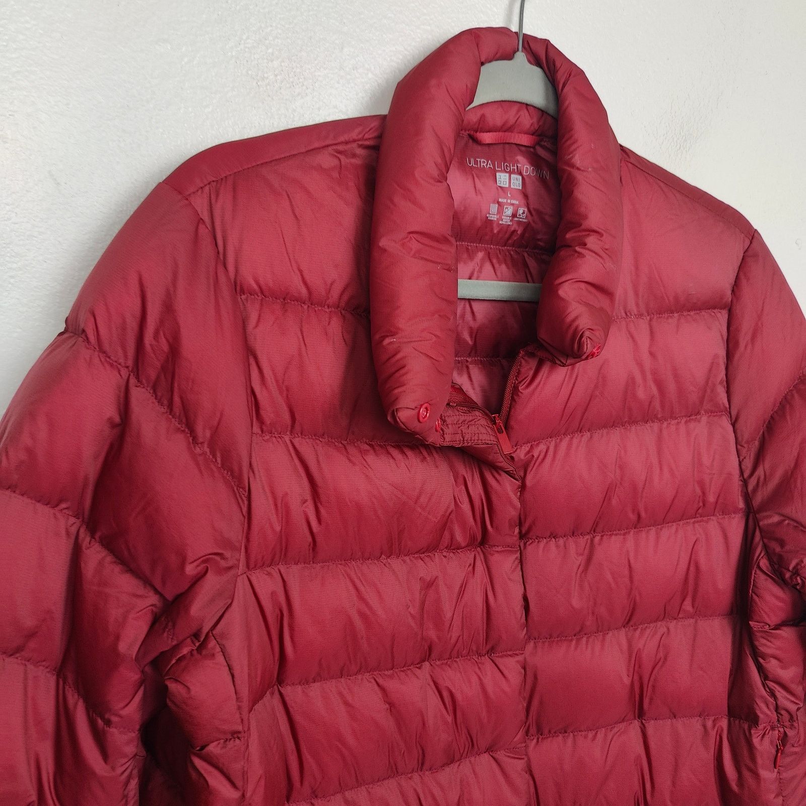 Uniqlo Uniqlo Down Jacket Womens Large Red Ultra Light Down Size L / US 10 / IT 46 - 2 Thumbnail
