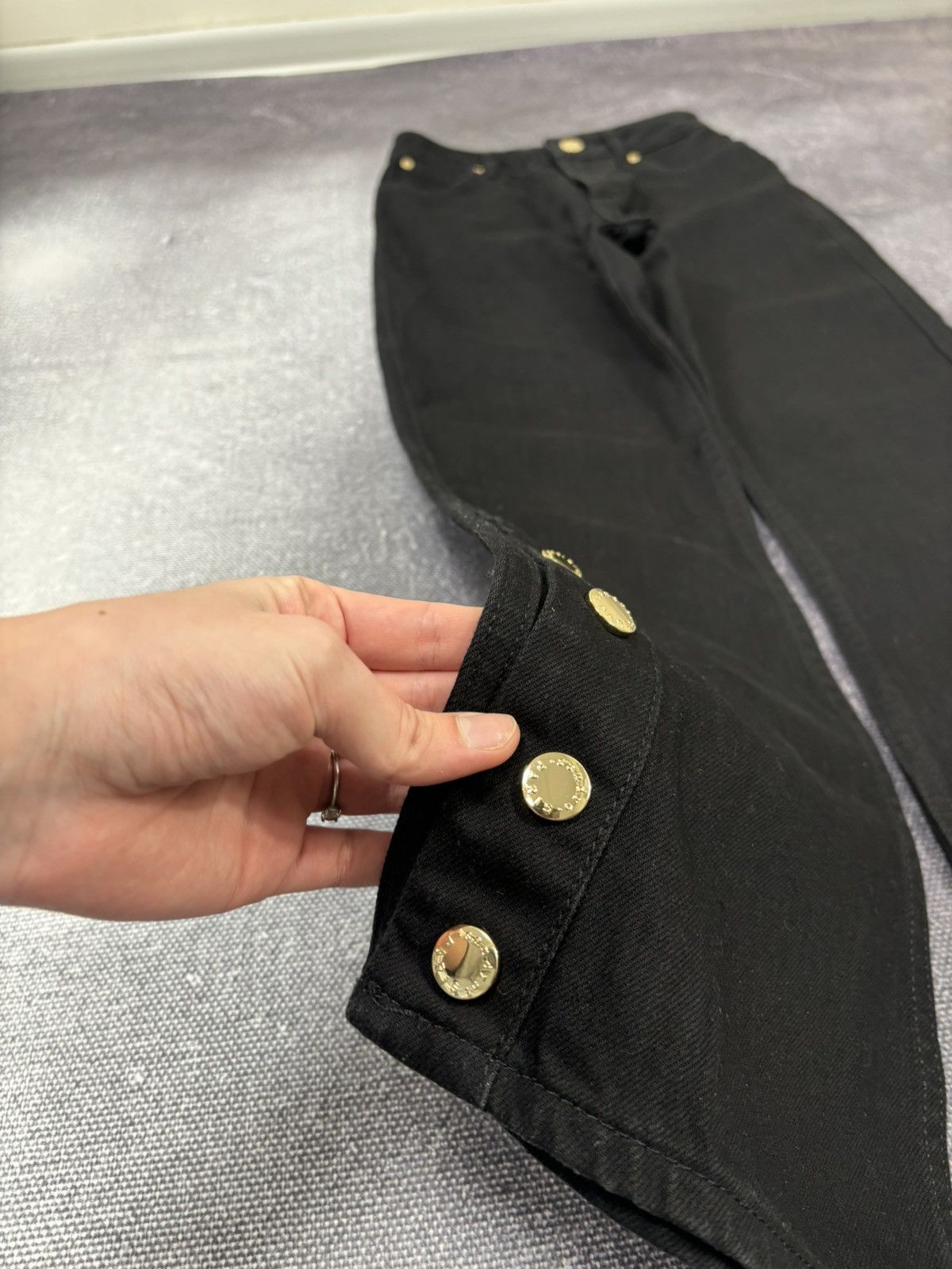 Sandro Sandro NWT Women’s Snapy Snap High-Rise Black Flared Jeans Size 26" / US 2 / IT 38 - 5 Thumbnail