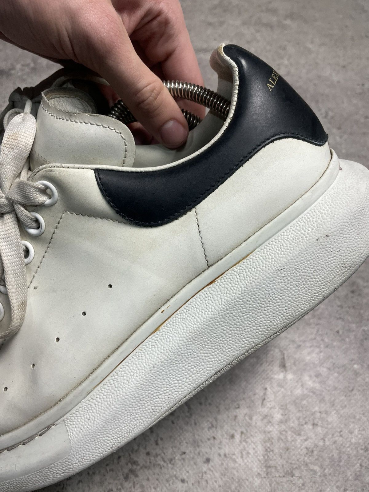 Alexander McQueen Alexander McQueen Sneakers Size 41.5 Size US 8.5 / EU 41-42 - 7 Thumbnail