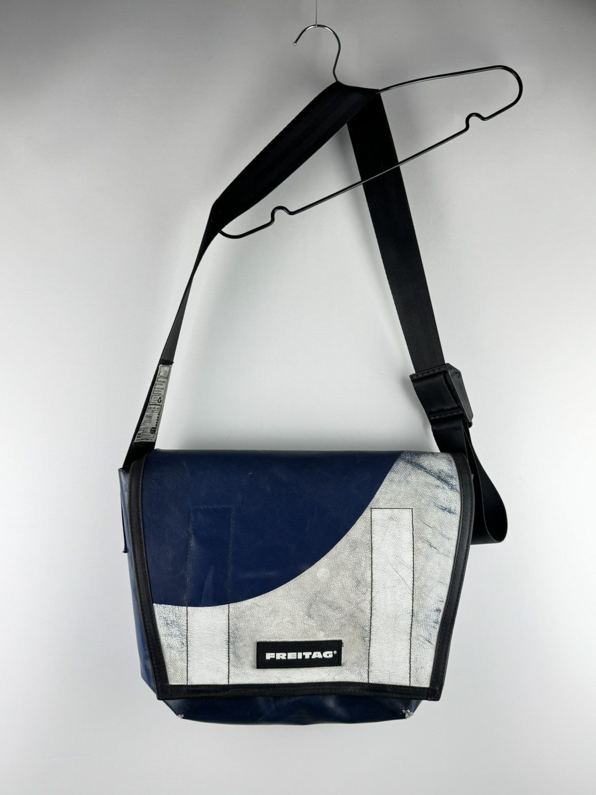 Freitag F14 Dexter Crossbody Bag / Messenger
