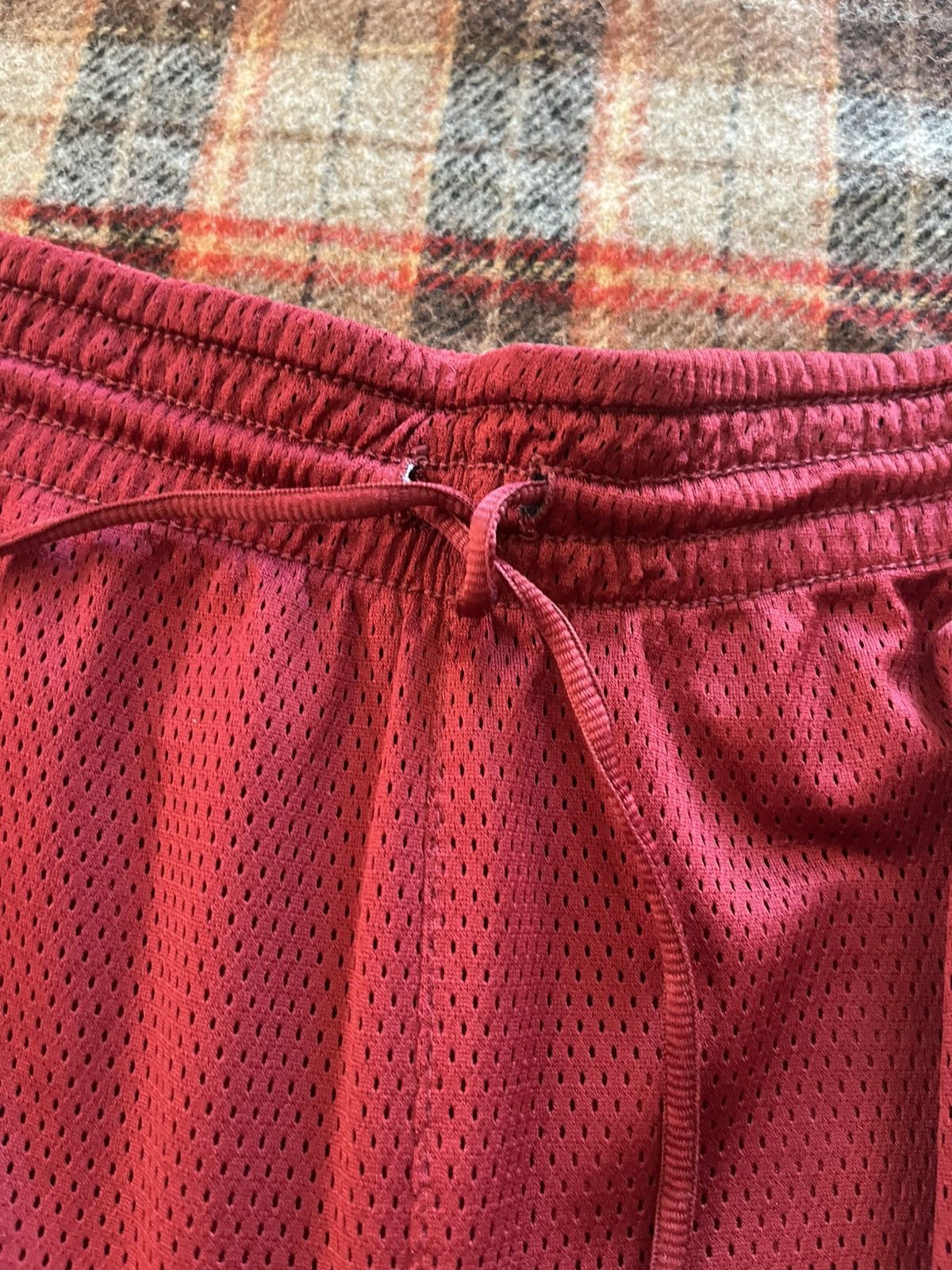 Nike Vintage 2000’s Y2K Nike Reversible Basketball Shorts mens 34 Size US 34 / EU 50 - 9 Thumbnail