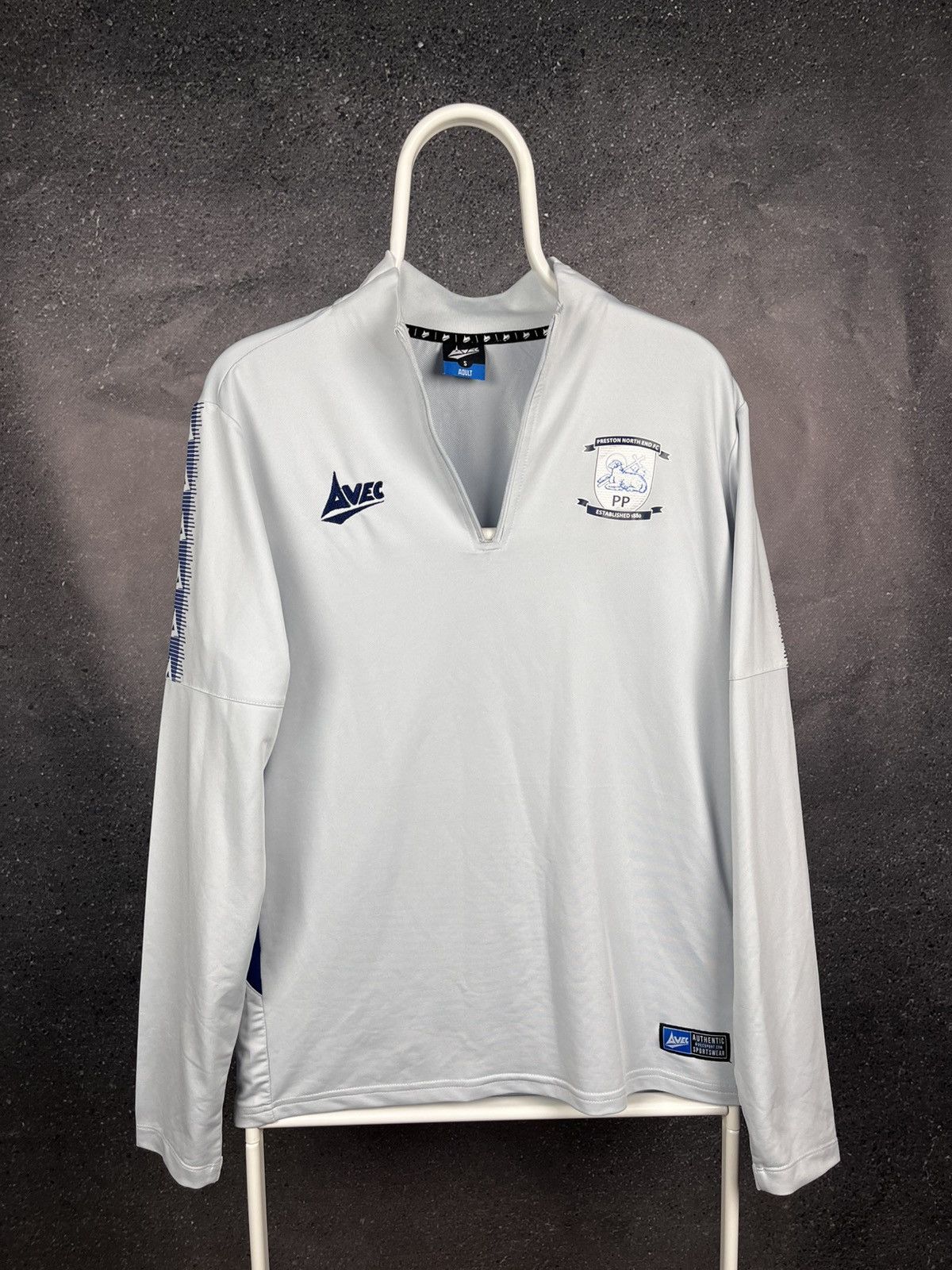 Other Preston North End England football soccer jersey top Size US S / EU 44-46 / 1 - 1 Thumbnail
