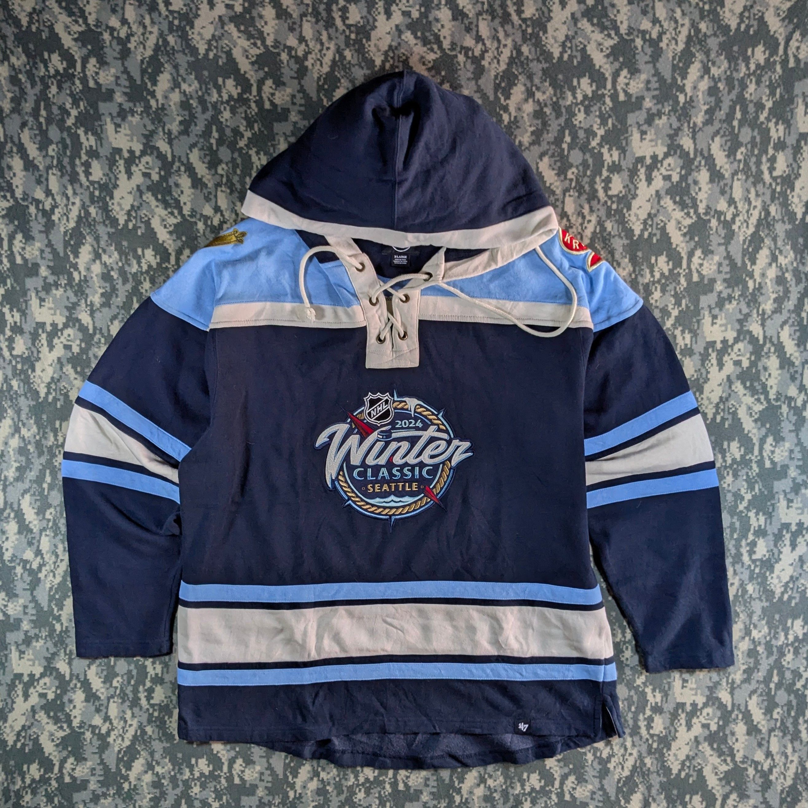 NHL NHL WINTER CLASSIC UNISEX HOODIE Size US XL / EU 56 / 4 - 1 Thumbnail