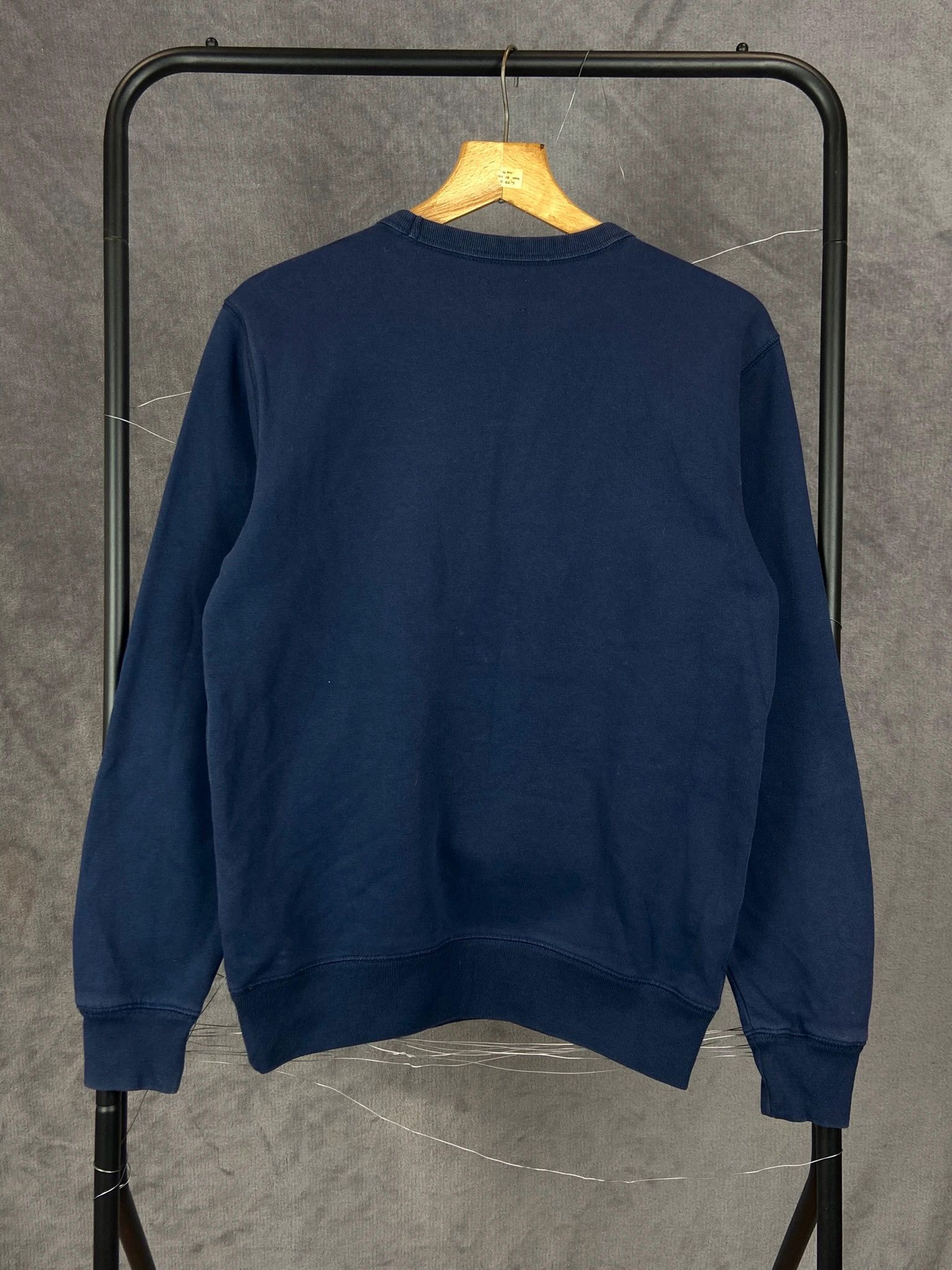 Gap GAP Navy Crewneck / Classic College Minimal (M) Size US M / EU 48-50 / 2 - 5 Thumbnail