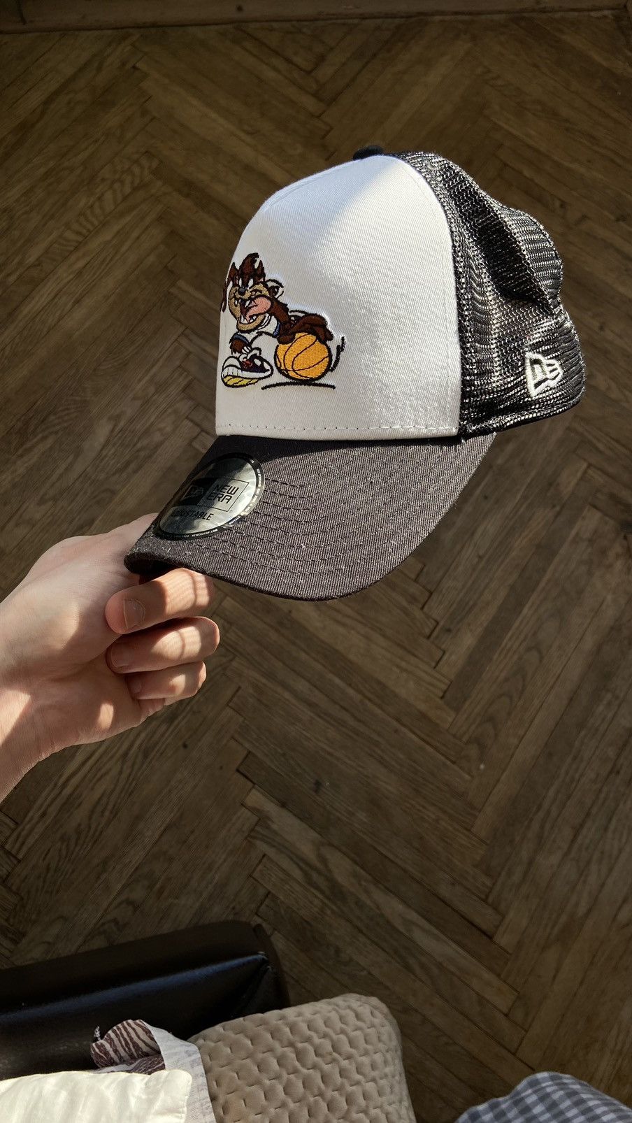 New Era Trucker Hat Looney Tunes TAZ Made by New Era . Size ONE SIZE - 5 Thumbnail