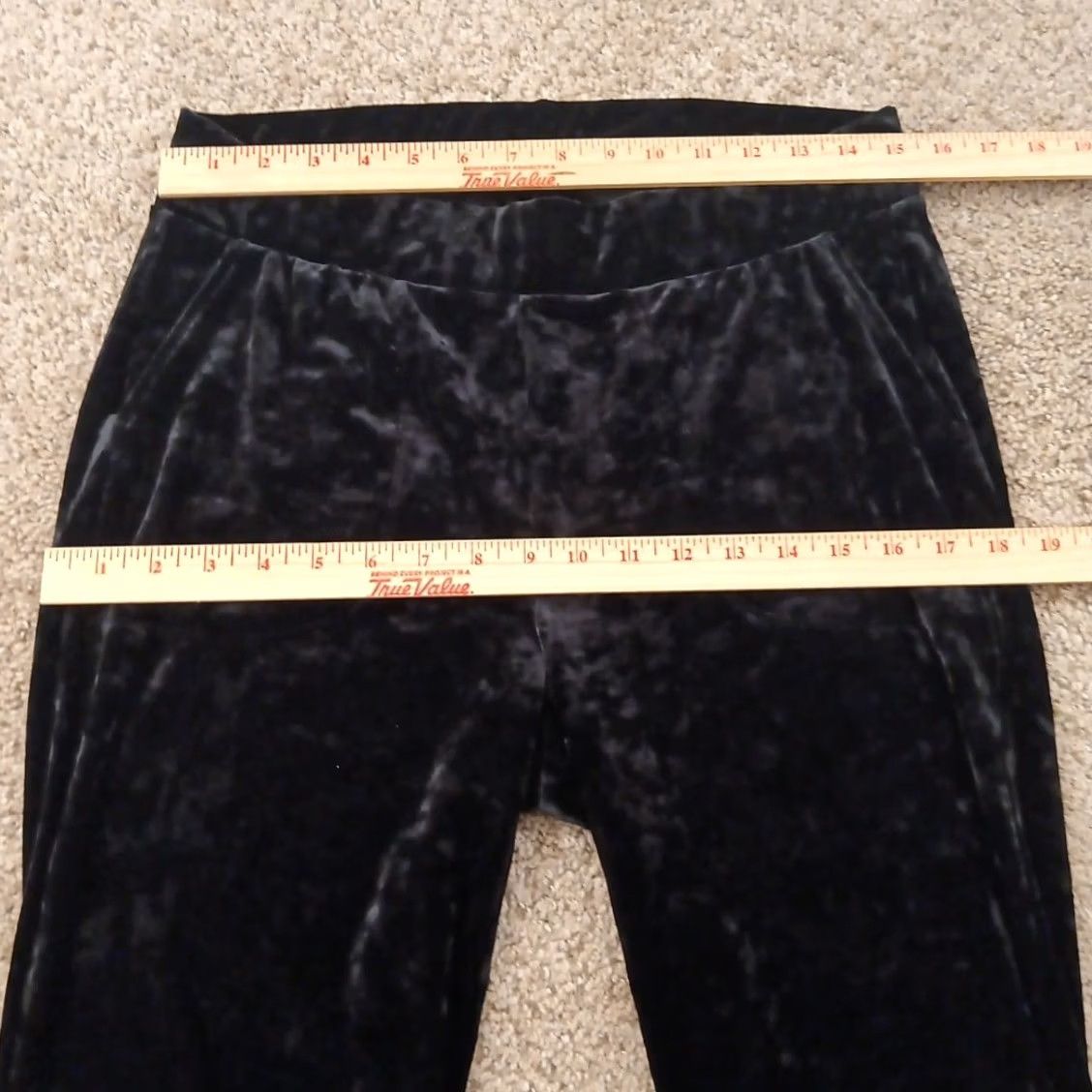 Torrid Torrid Pants Womens Pant Black Velour Ankle Pull On Pockets 30x26 Mid Rise 2 Regular Inseam 26" Size 26" / US 2 / IT 38 - 2 Thumbnail