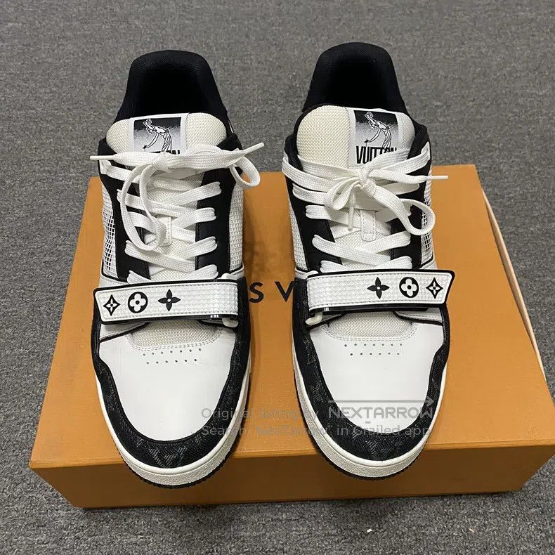 Louis Vuitton Louis Vuitton Trainer black and white denim board shoes Size US 9 / EU 42 - 2 Thumbnail