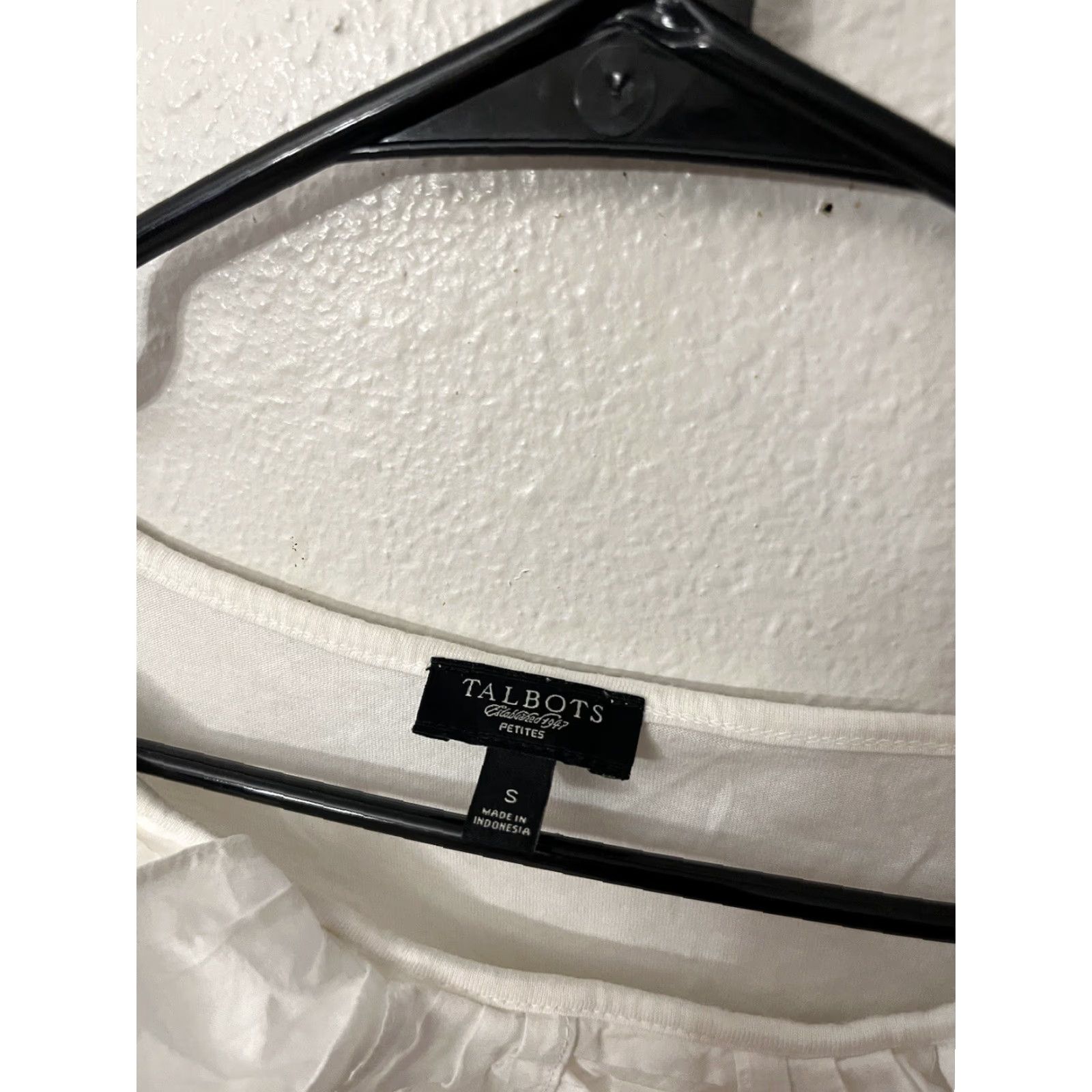 Talbots Talbots Shirt Women Small White Cotton Basic Tee Casual Top Womens Size S / US 4 / IT 40 - 3 Thumbnail