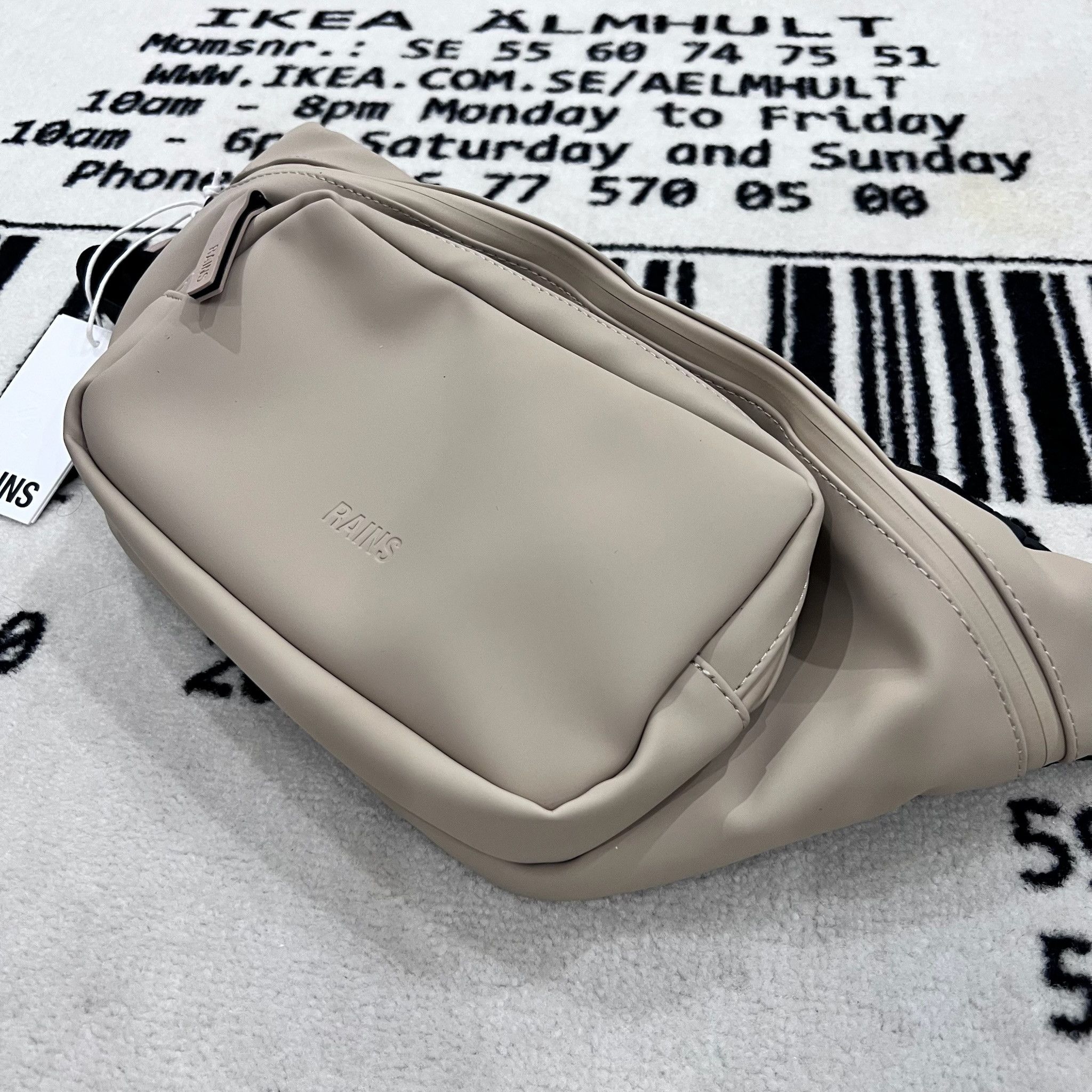 Rains Rains Bum Metallic Bag W3 Waterproof Sling / Belt Bag - Sand Size ONE SIZE - 2 Thumbnail