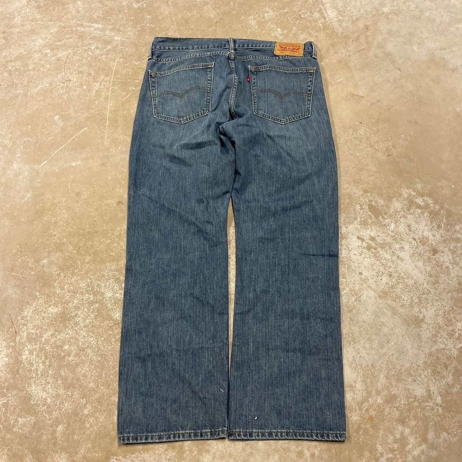 Levi's Levi's 559 blue denim jeans Size 36x32 baggy Size US 36 / EU 52 - 3 Thumbnail