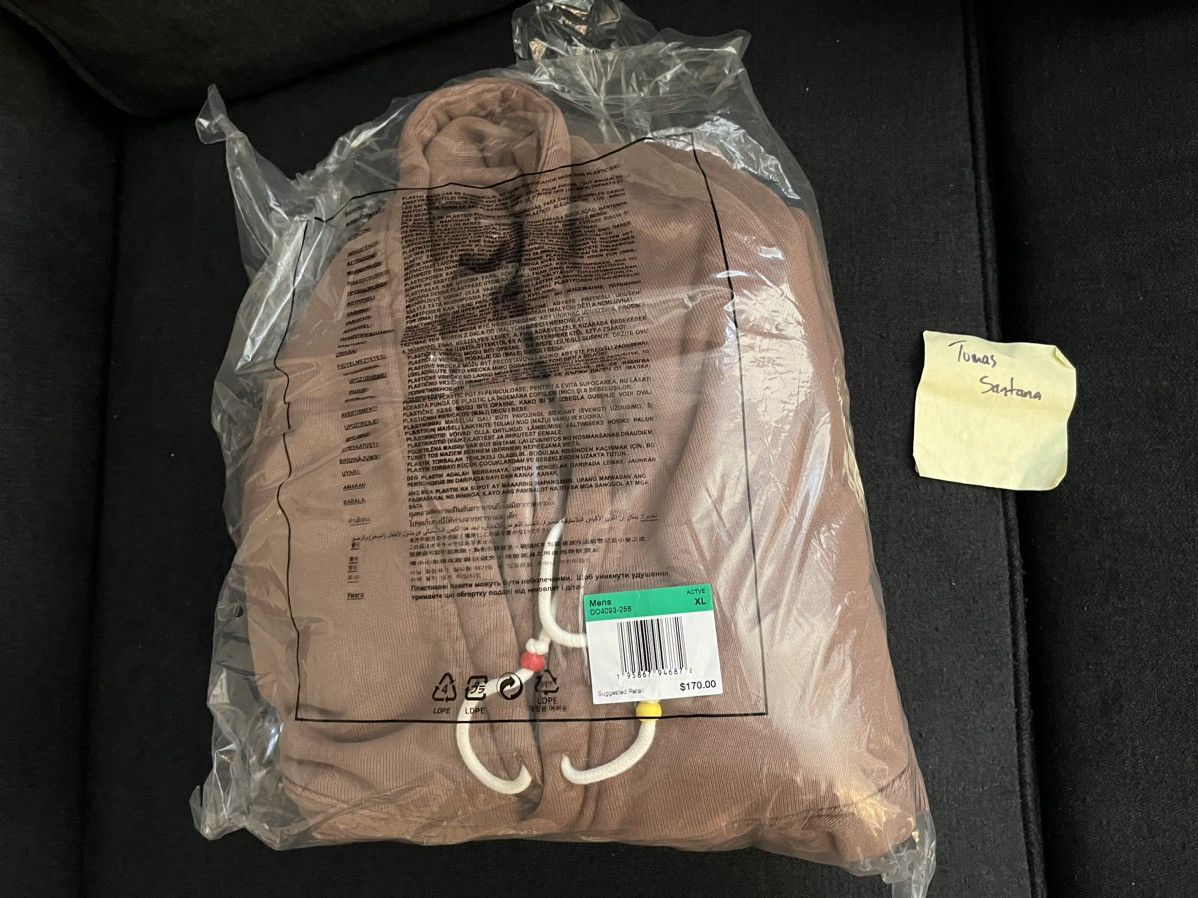Jordan Brand Travis Scott x Jordan Flight Graphic Hoodie Archaeo Brown Size US XL / EU 56 / 4 - 4 Thumbnail