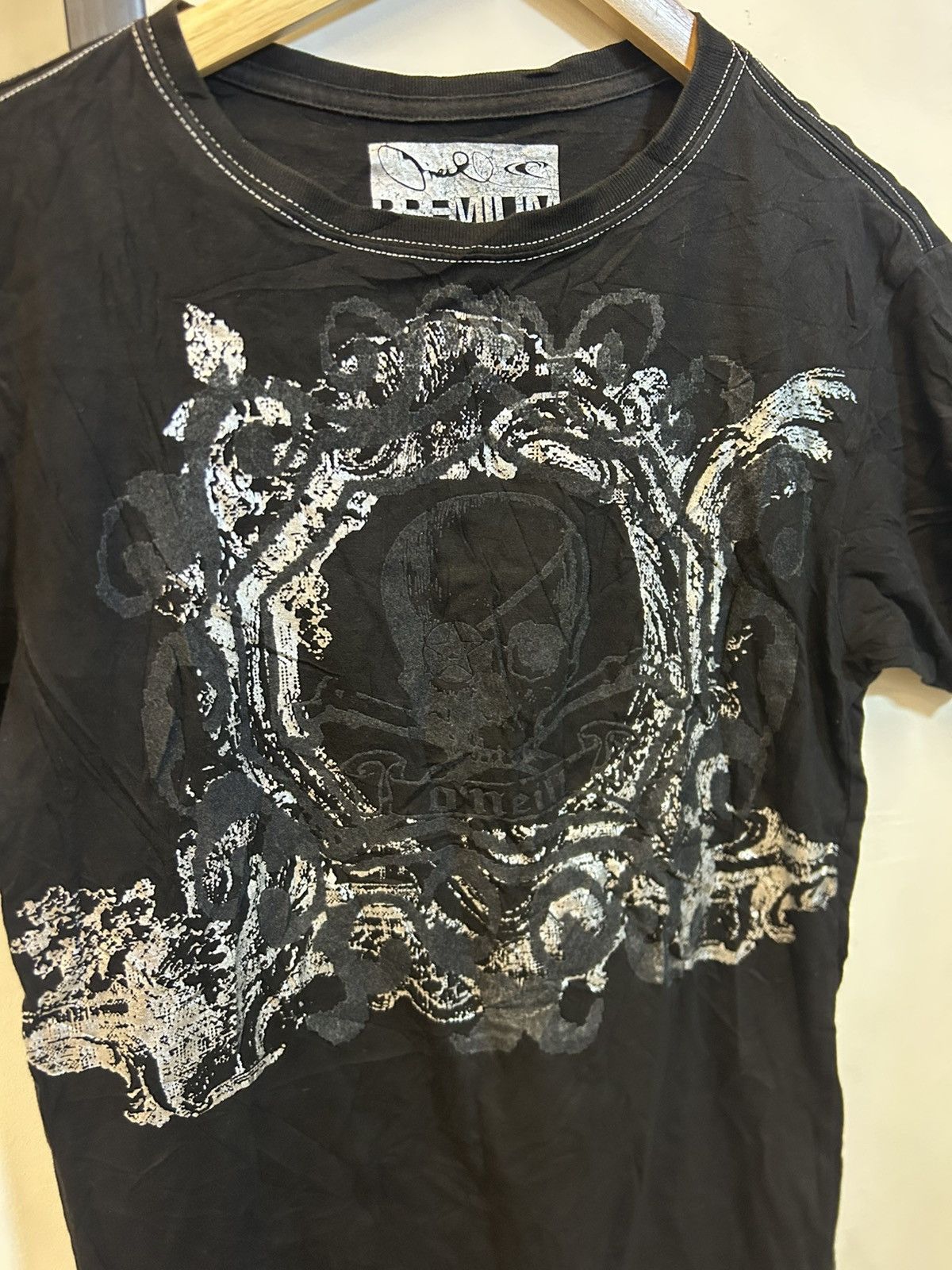 O'Neill VINTAGE O'Neill Premium Series Skull & Crossbones Graphic Size US M / EU 48-50 / 2 - 3 Thumbnail