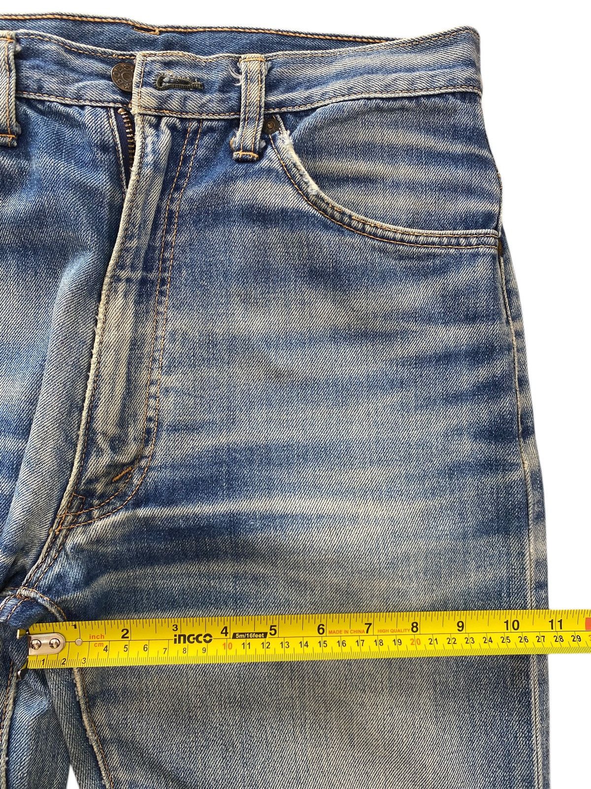 Japanese Brand Japanese Brand Light Wash Whiskered Straight Leg Jeans Size US 30 / EU 46 - 7 Thumbnail