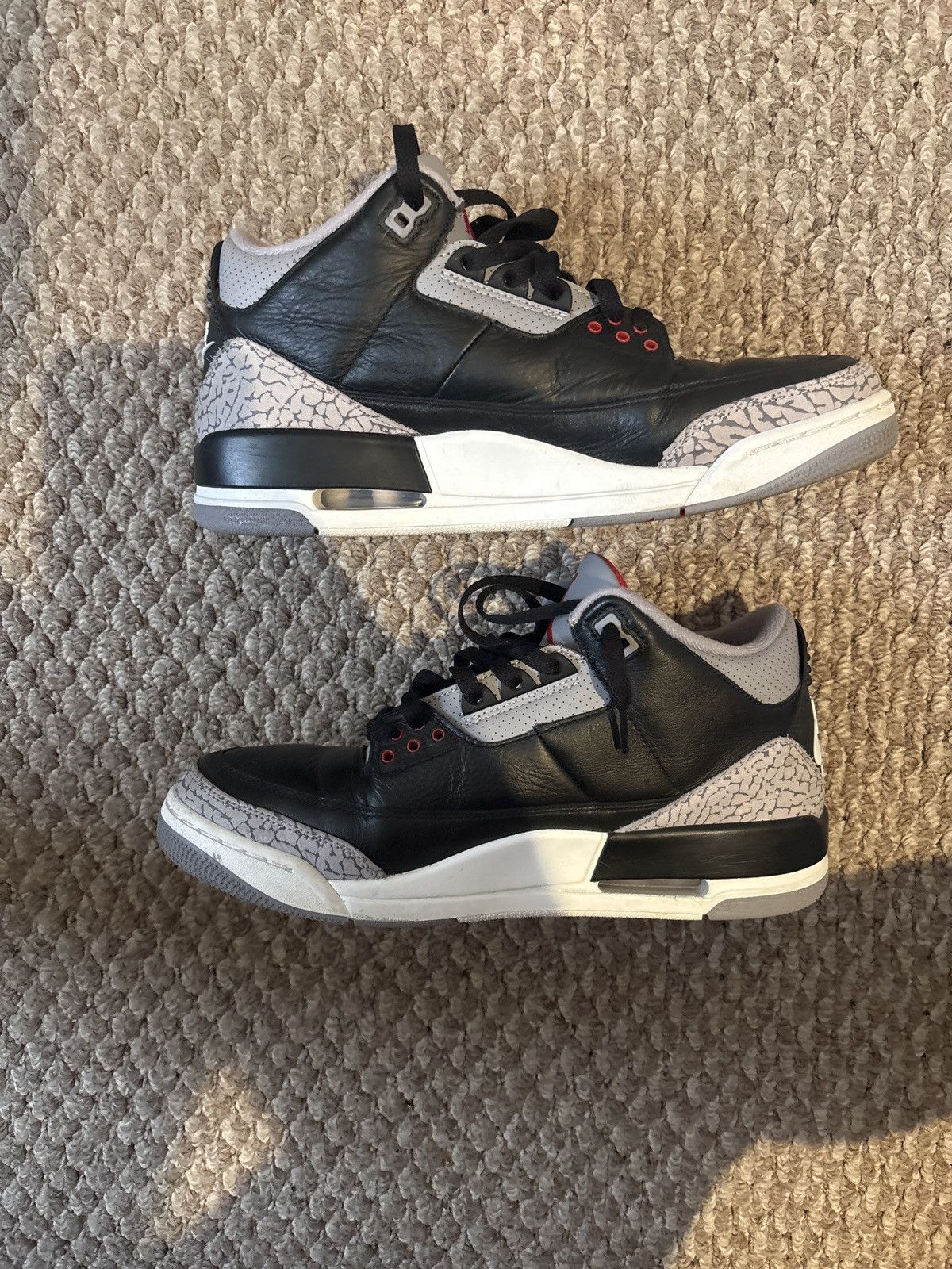 Jordan Brand Jordan 3 black cements Size US 10.5 / EU 43-44 - 2 Thumbnail