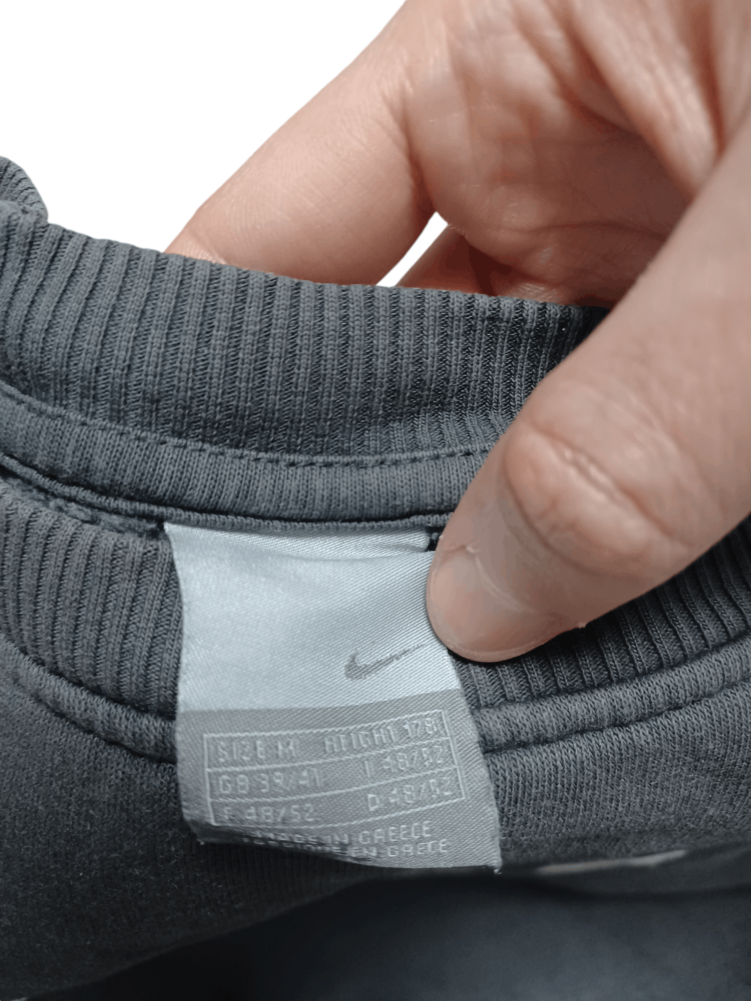 Nike NIKE 2005 VINTAGE EMBROIDERED CENTERLOGO SWOOSH SWEATSHIRT Size US M / EU 48-50 / 2 - 4 Thumbnail
