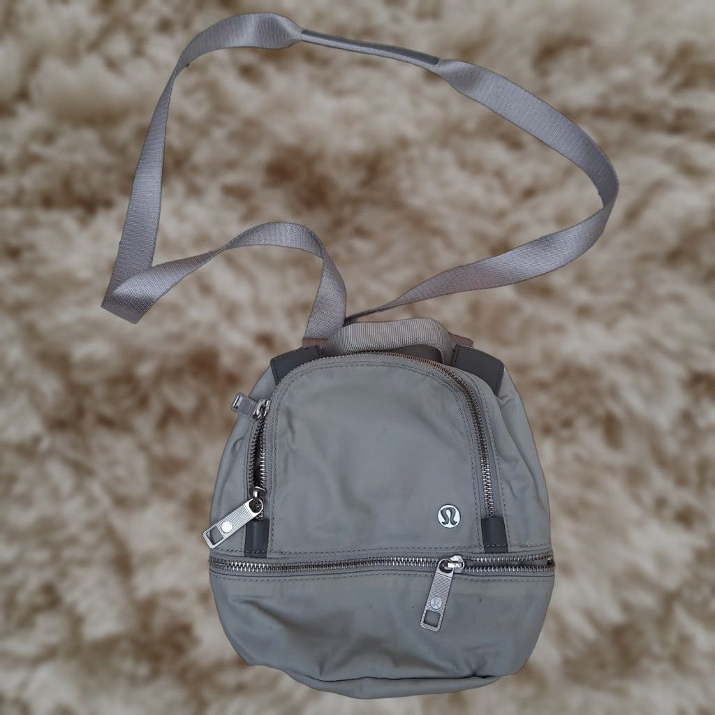 VINTAGE Lululemon City Adventurer Backpack Mini Pockets Water Bottle Holder  Bag