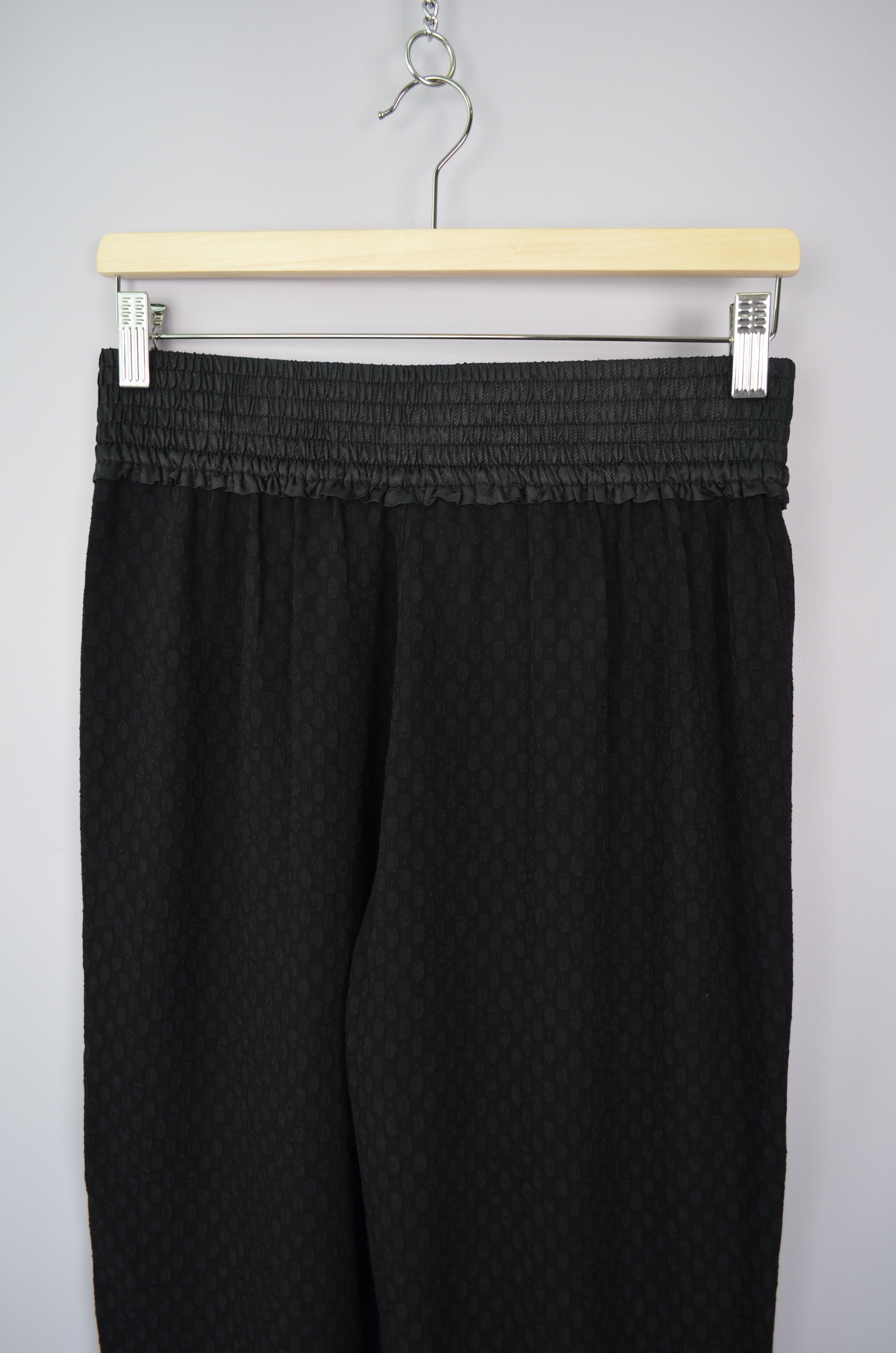 Sandro Sandro Black Textured Print Viscose Acetate Pants Size 3 Size 30" / US 8 / IT 44 - 7 Thumbnail