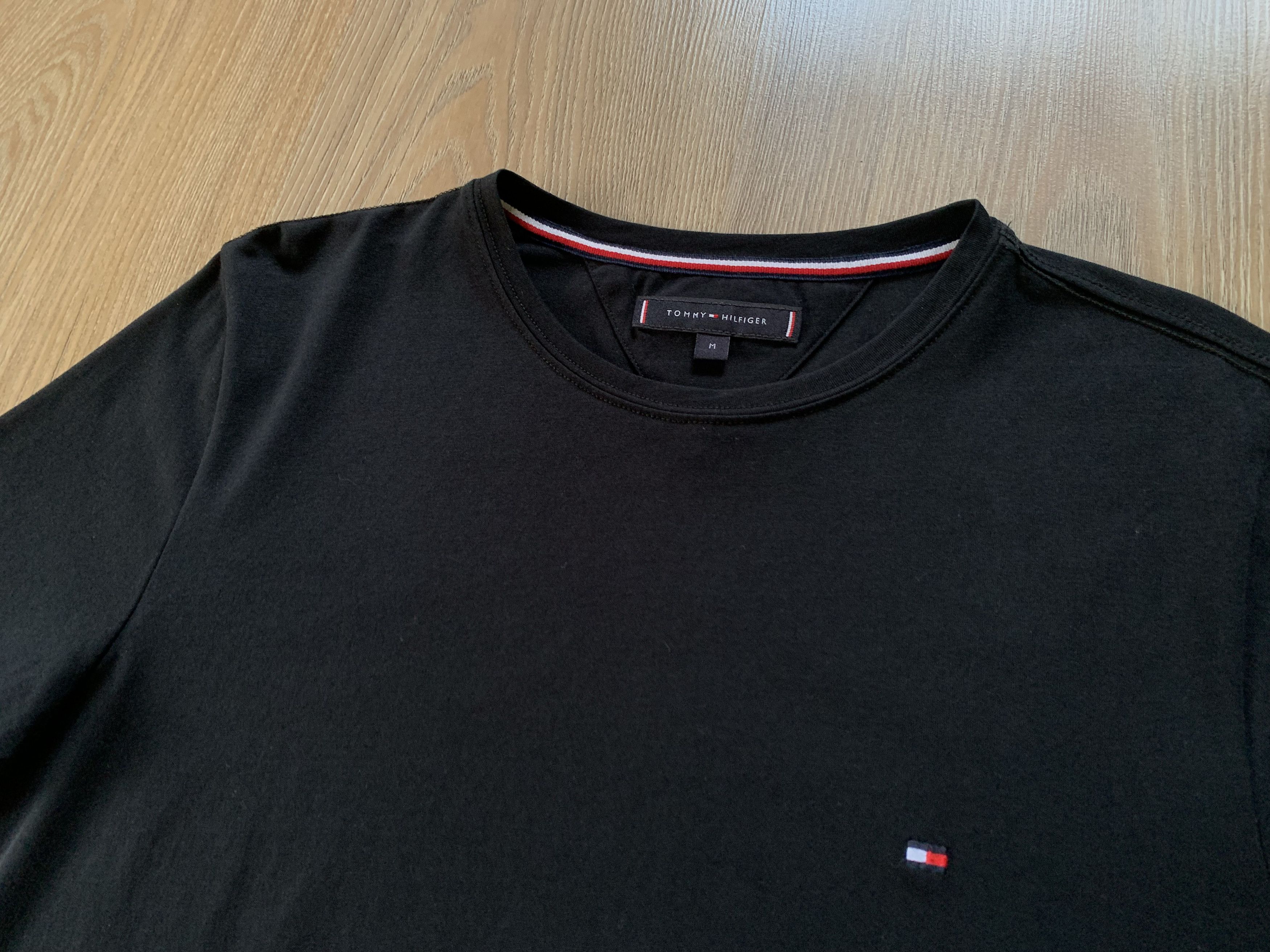 Tommy Hilfiger Tommy Hilfiger Black Basic Cotton T Shirt Size US M / EU 48-50 / 2 - 4 Thumbnail