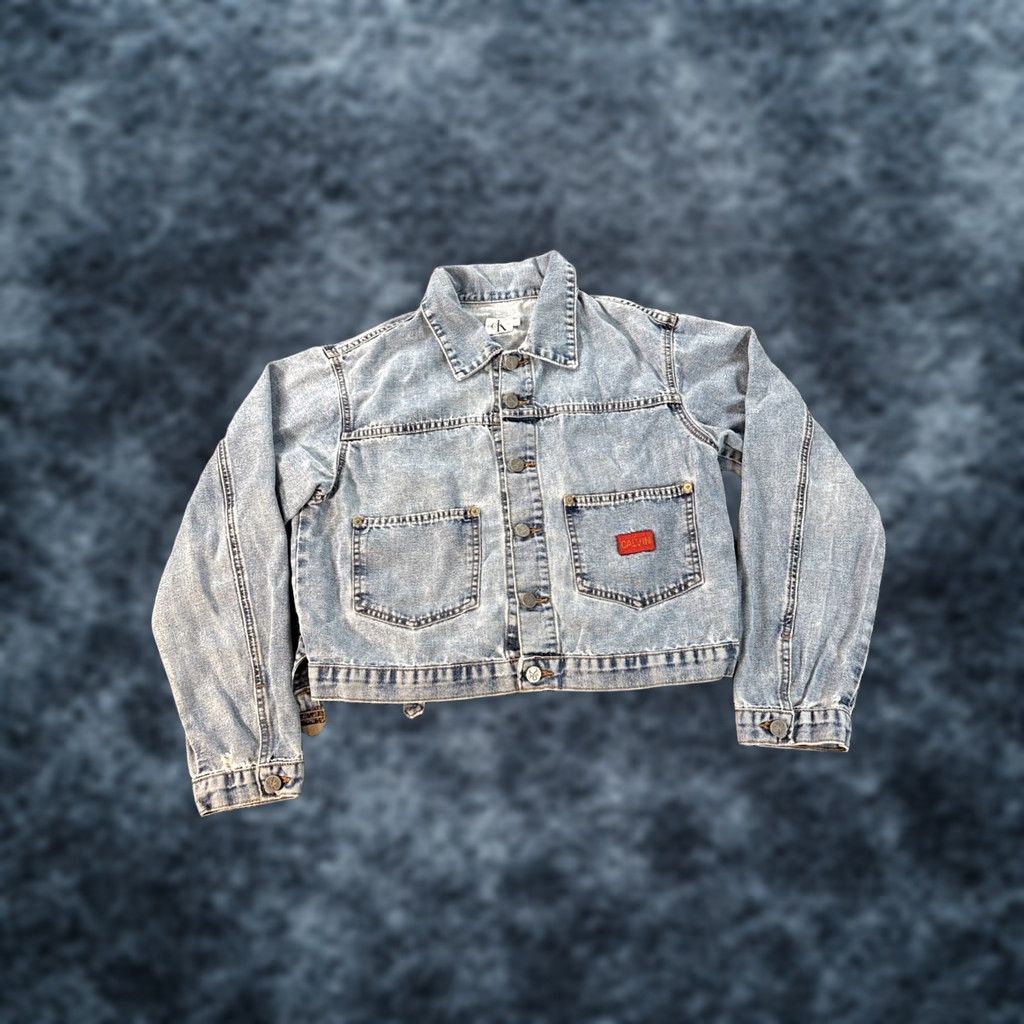 Calvin Klein VINTAGE Calvin Klein Denim Jacket Womens Large Patch Logo Light Wash Distressed Jacket Womens L Blue Logo USA Classic Men/Women? Size L / US 10 / IT 46 - 1 Thumbnail