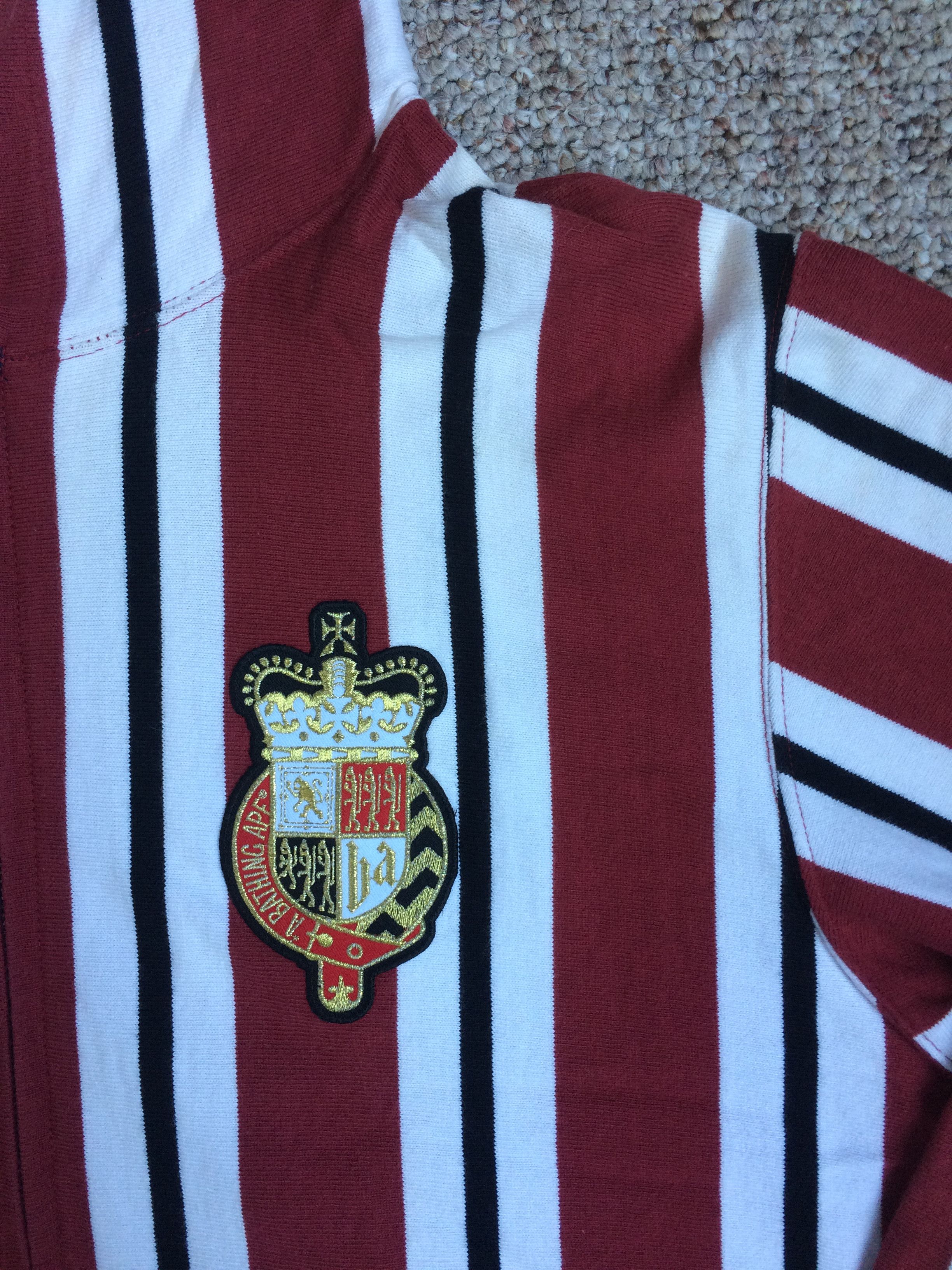 Bape OG Bape Embroidered Crest Logo Zip Hoodie size XL Size US XL / EU 56 / 4 - 3 Thumbnail