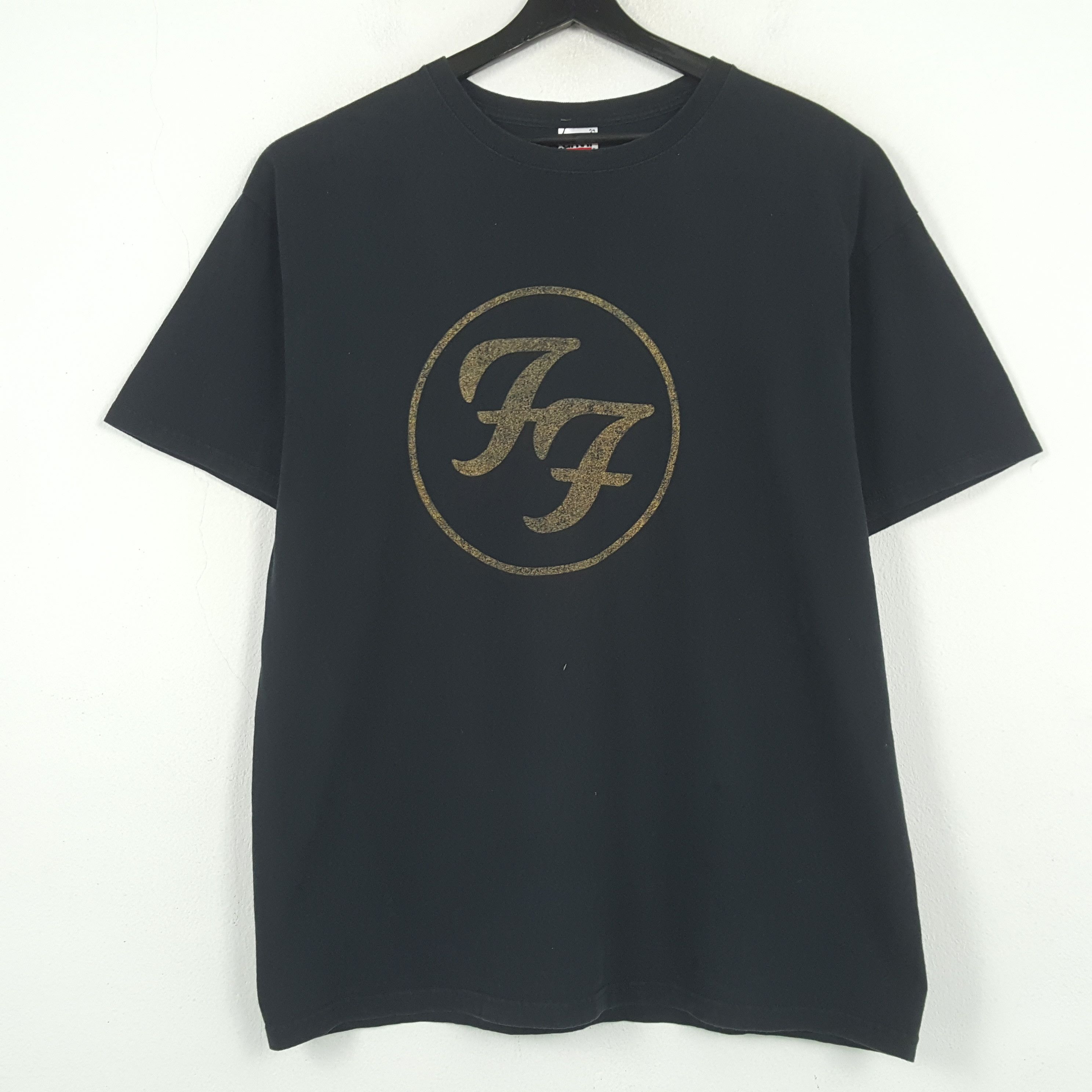 Band Tees Foo Fighters Rock Band Music Vintage Tshirt 31 Size US XL / EU 56 / 4 - 1 Thumbnail