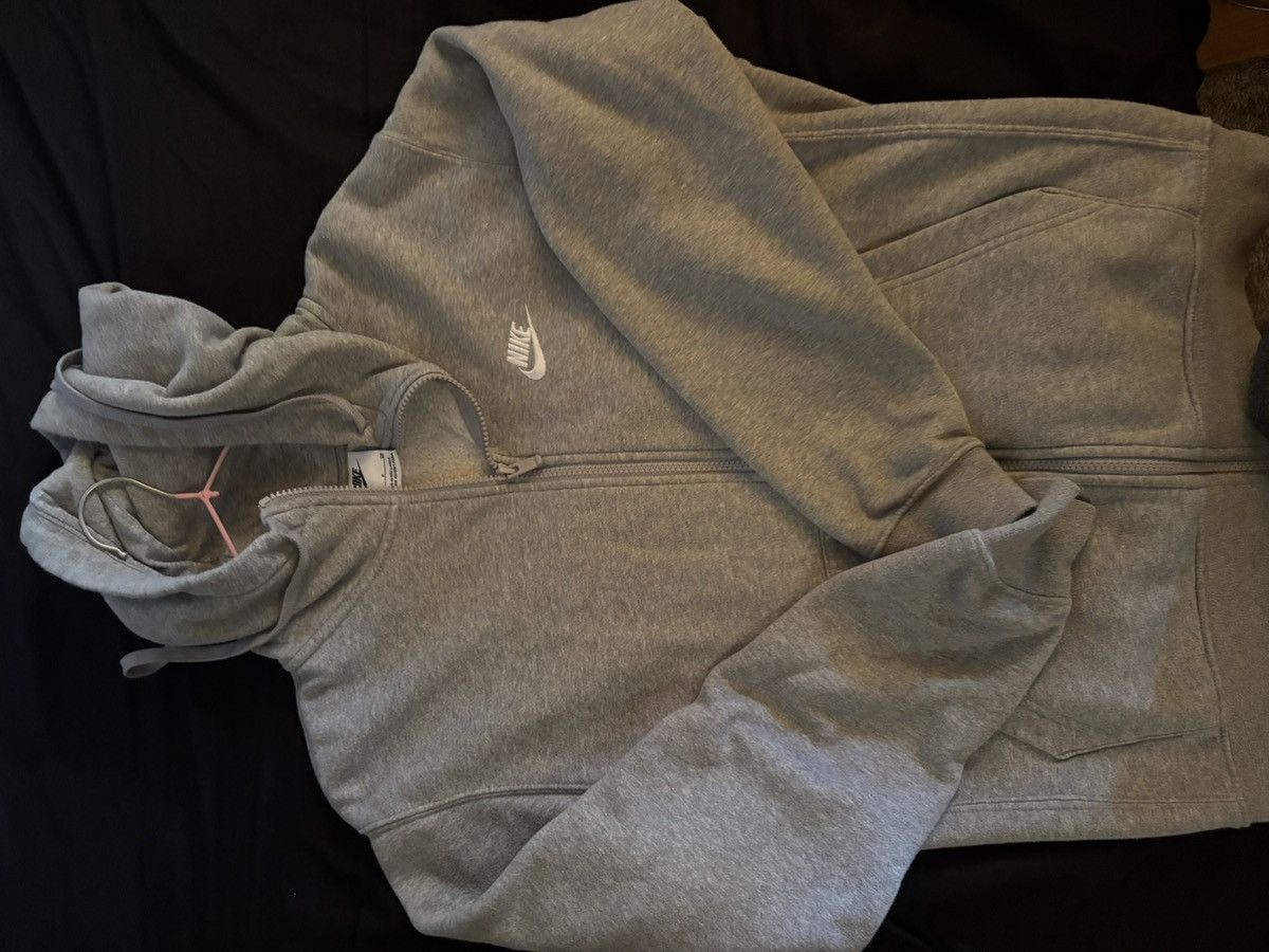 Nike Nike grey zip up hoodie Size US S / EU 44-46 / 1 - 1 Thumbnail