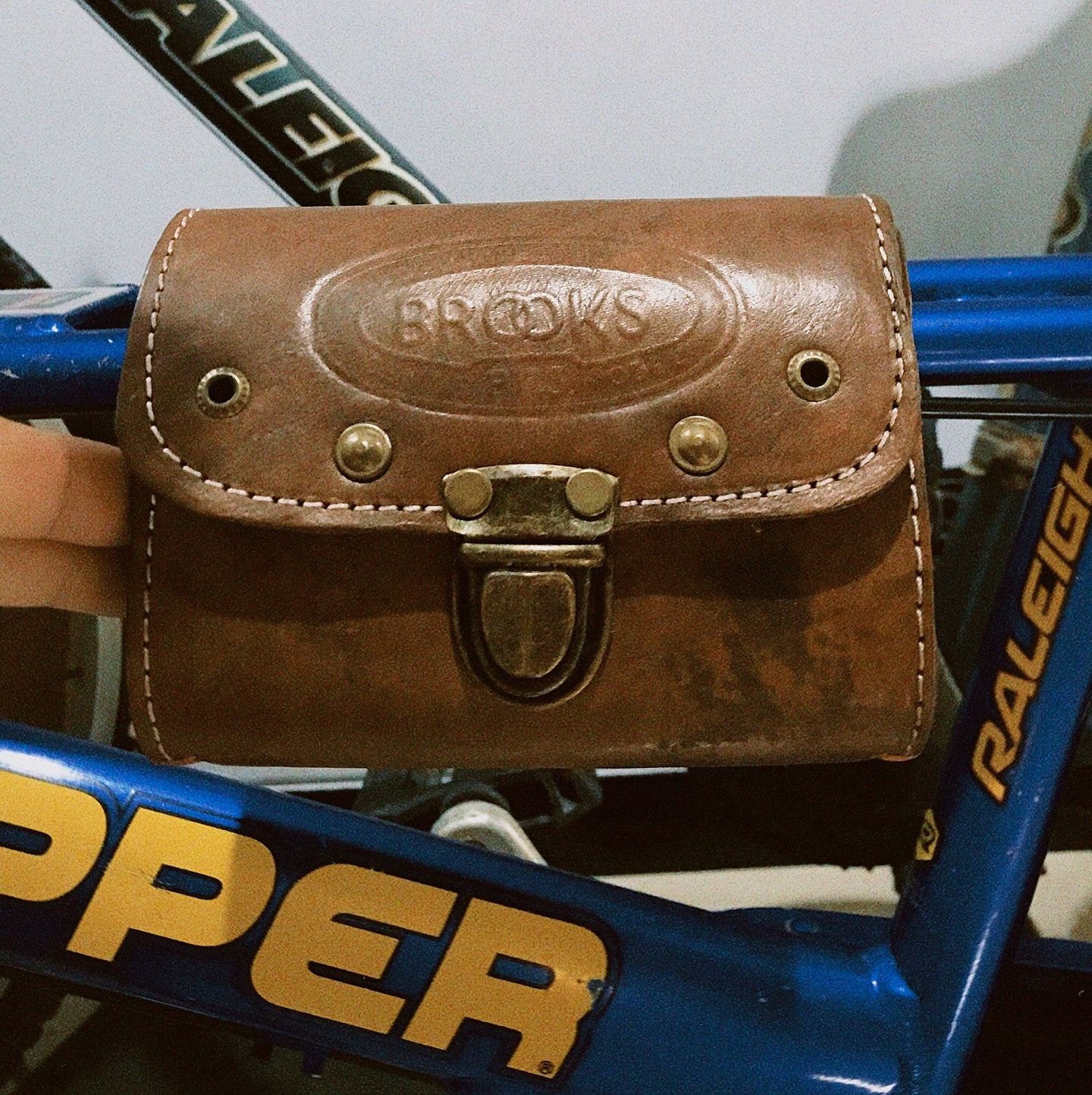 Vintage Brooks england Leather bag Bike Bicycle Leather Side