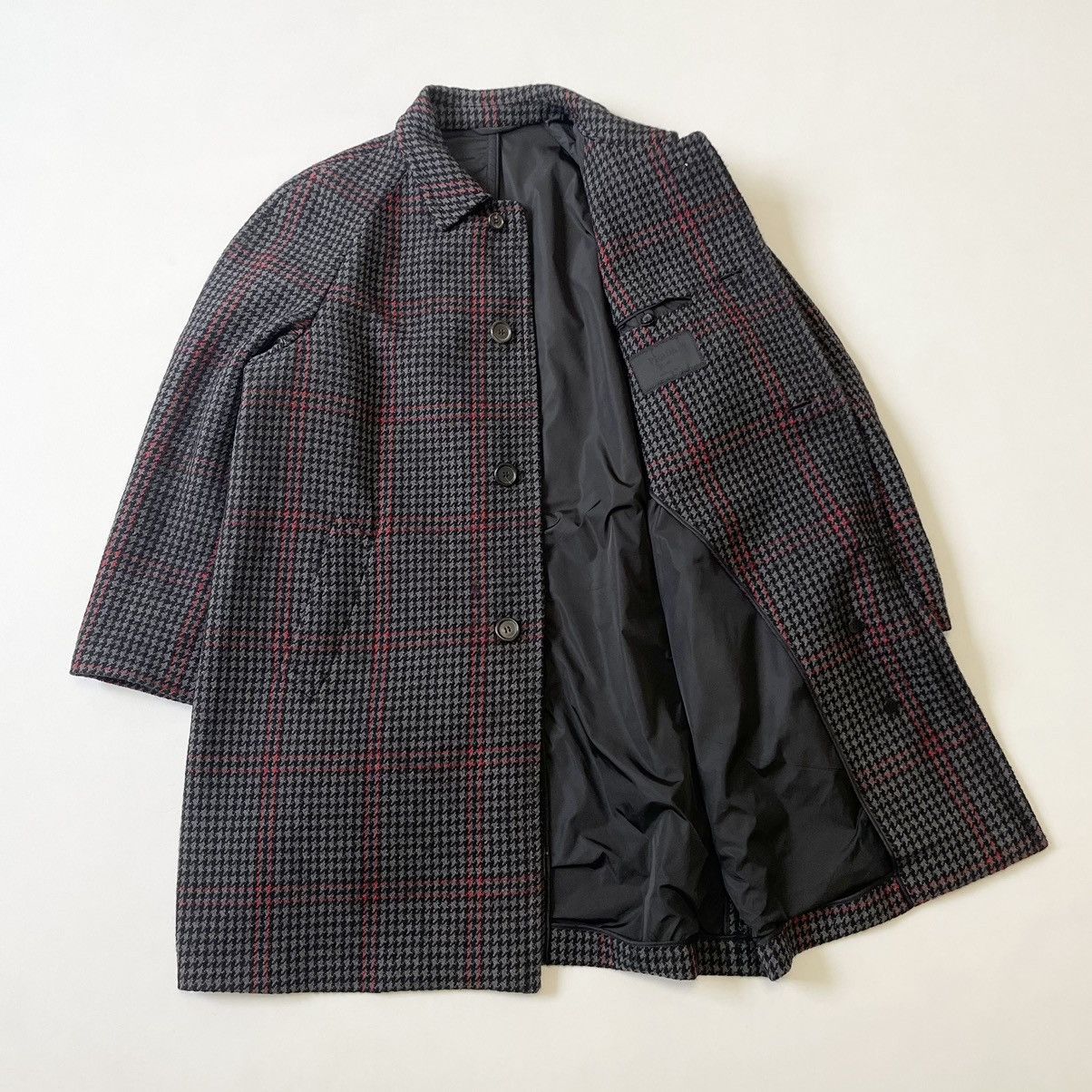 Prada Mid 2000s Check Wool Overcoat Size US XL / EU 56 / 4 - 10 Thumbnail