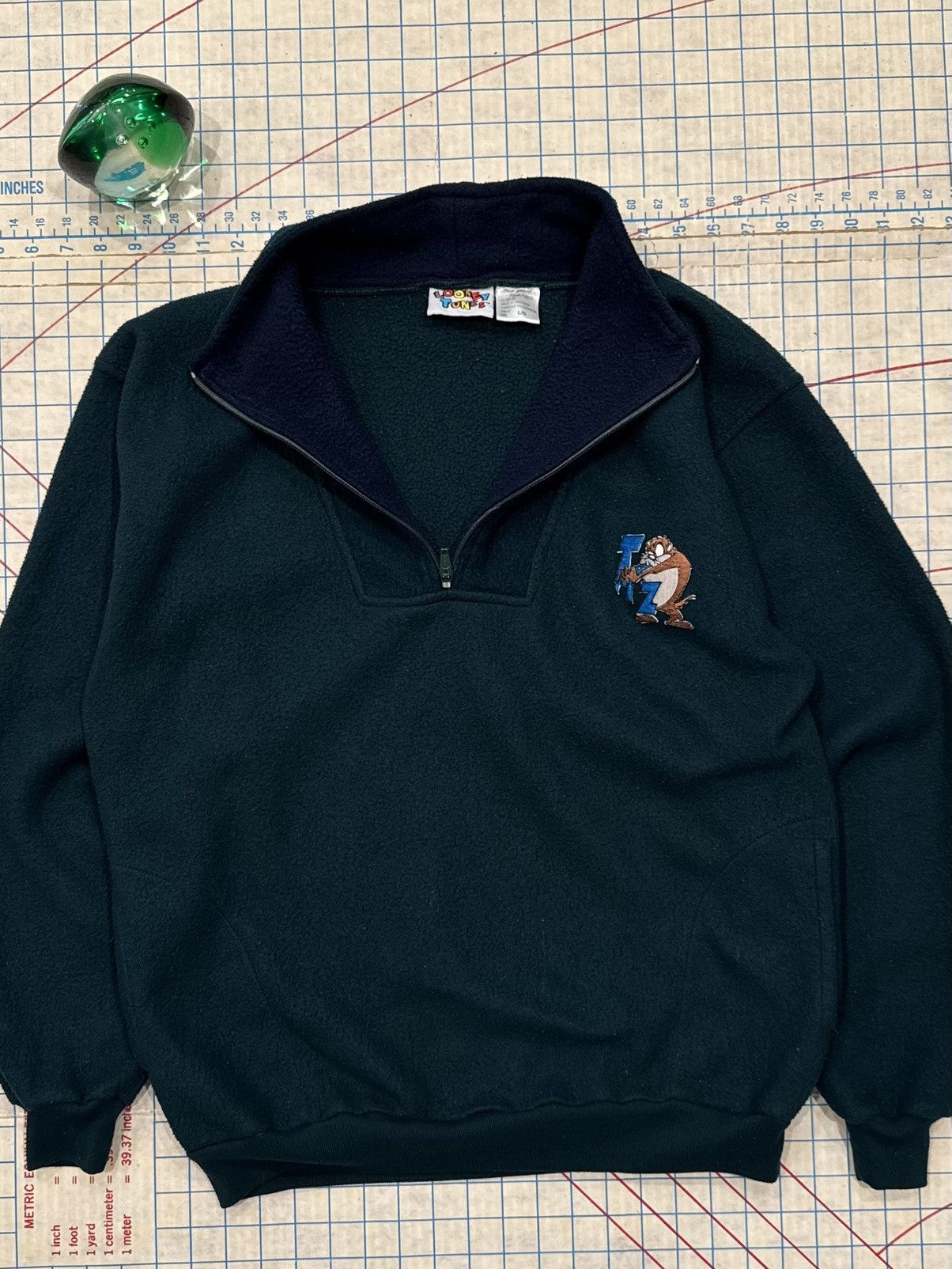 Vintage Vintage 93 Looney Tunes Taz 1/4 Zip Fleece Size Large Green Size US L / EU 52-54 / 3 - 2 Thumbnail