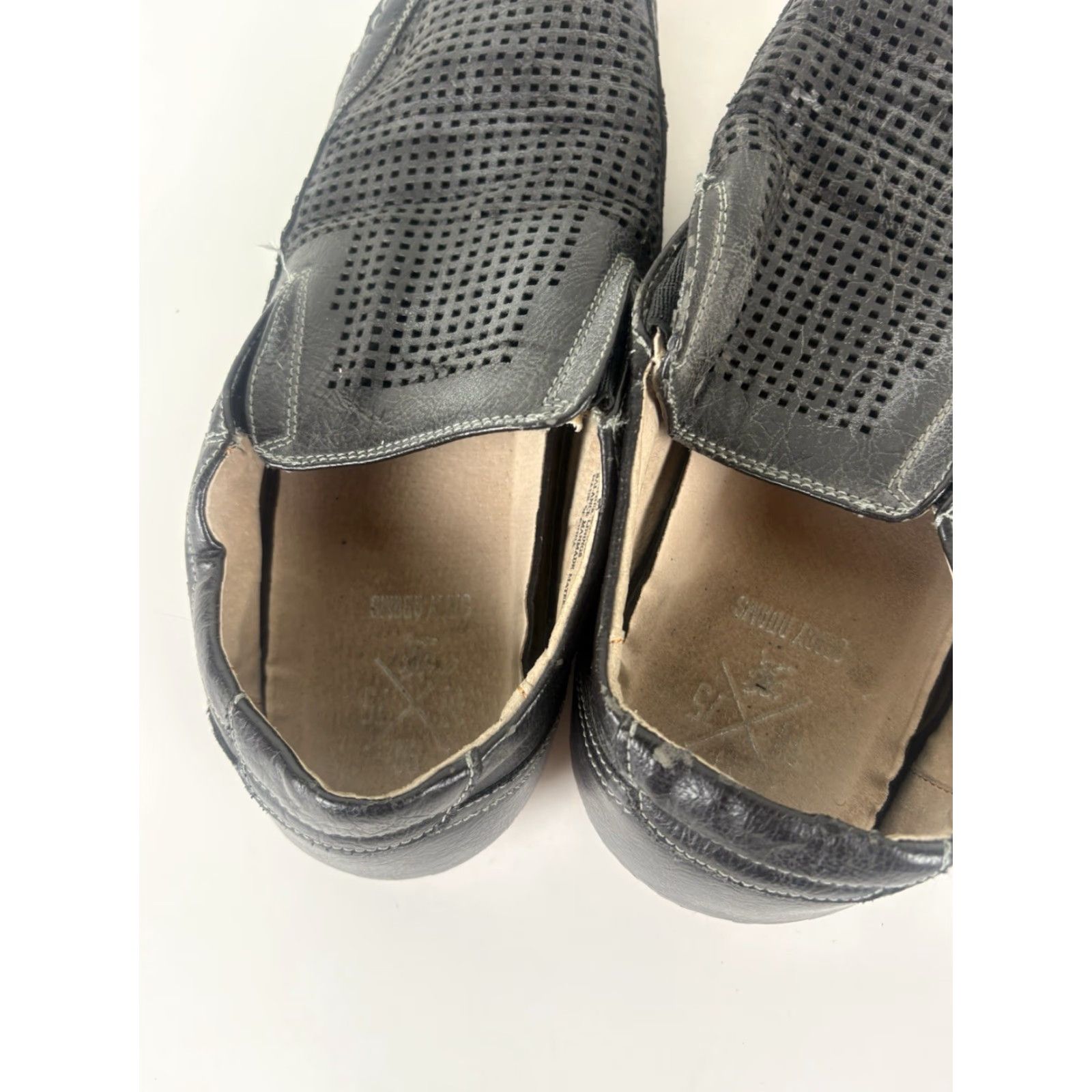 Stacy Adams Stacy Adams Black Leather Aerated Slip On Loafers Men’s Size 9M Size US 9 / EU 42 - 5 Thumbnail
