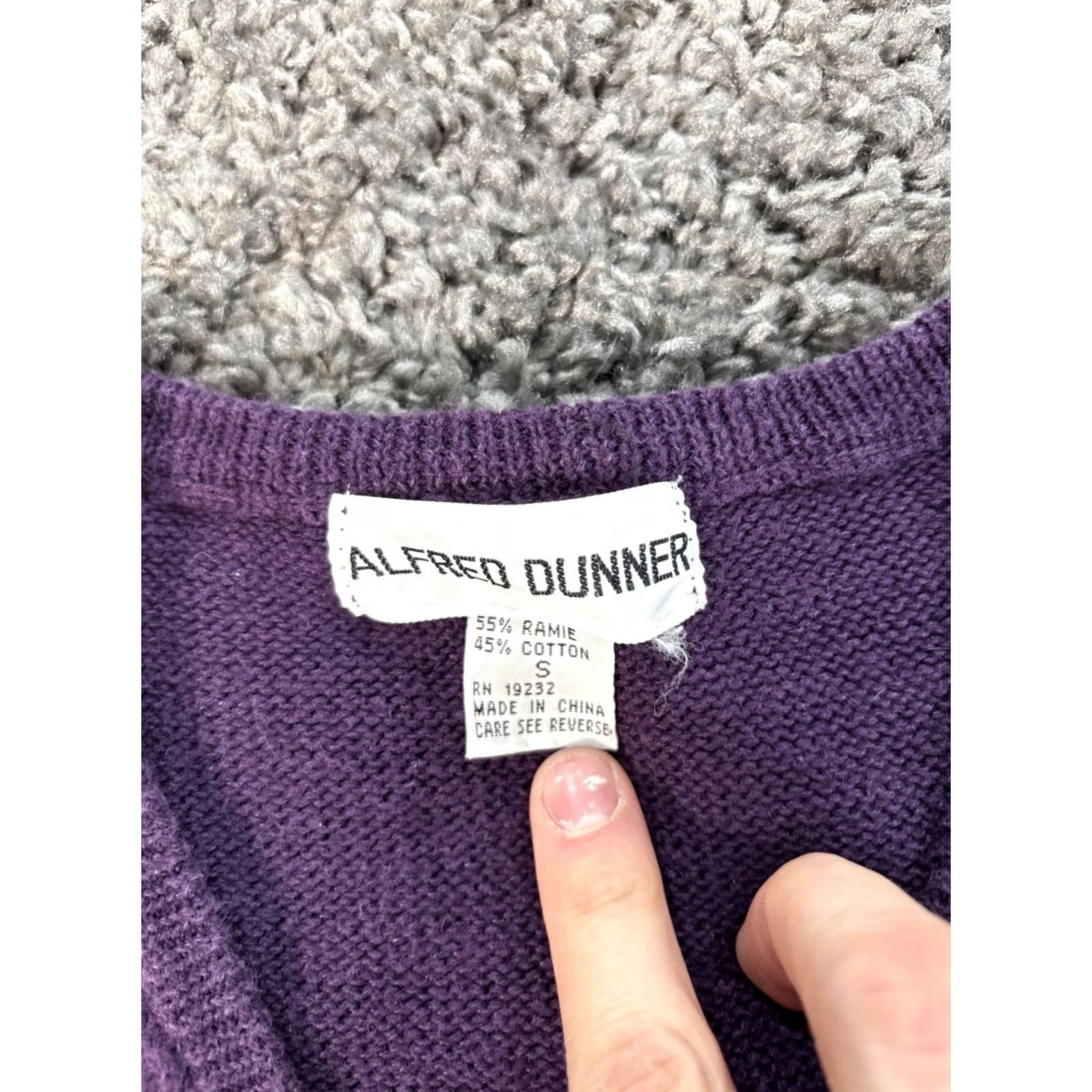 Vintage VINTAGE Alfred Dunner Cardigan Sweater Vest Womens Small Purple Chunky-Knit V-Neck Sleeveless 90s Women Mens? Size S / US 4 / IT 40 - 4 Thumbnail