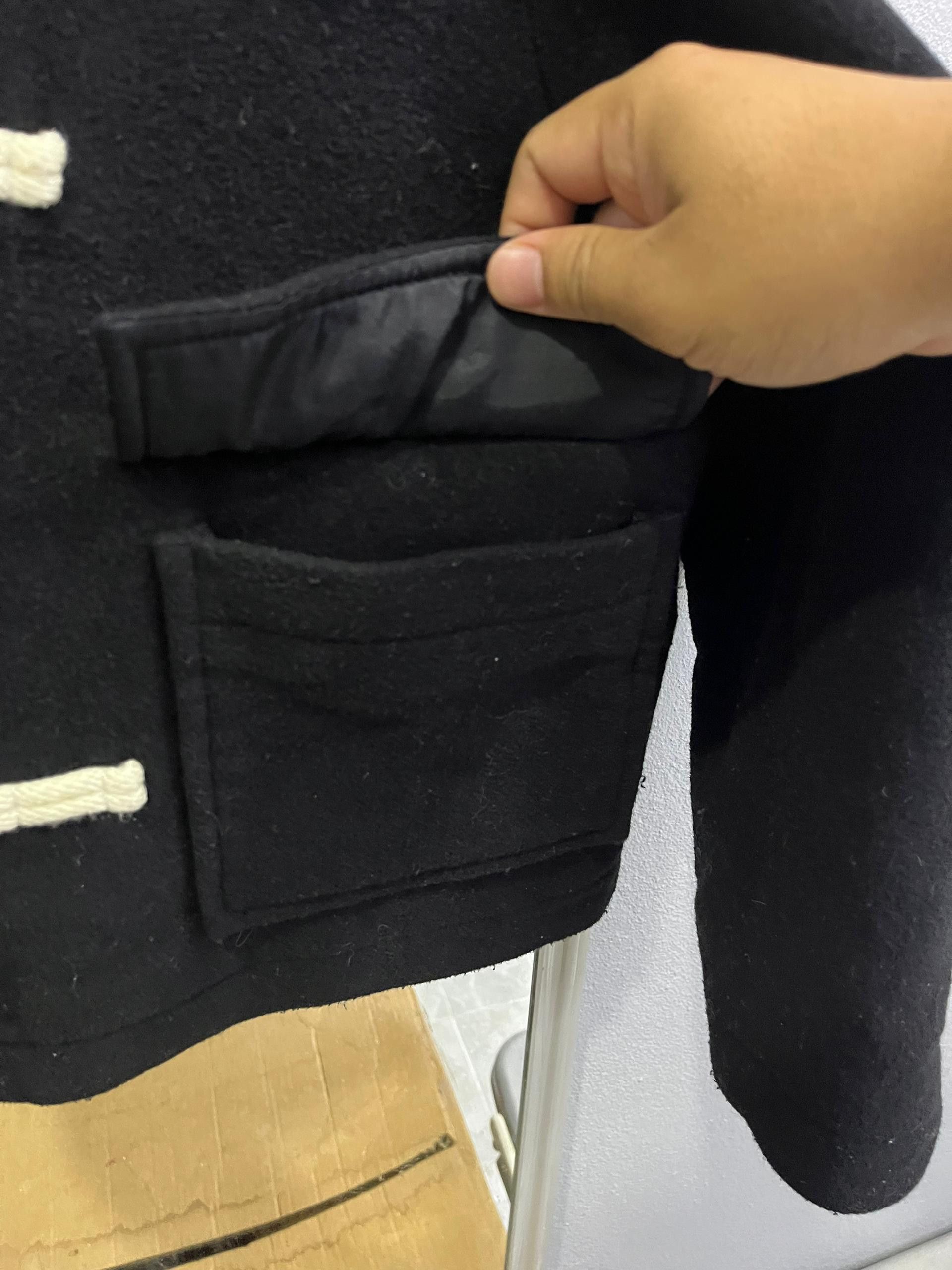 JW Anderson × Uniqlo JW Anderson x Uniqlo Cropped Duffle Jacket Size S / US 4 / IT 40 - 5 Thumbnail