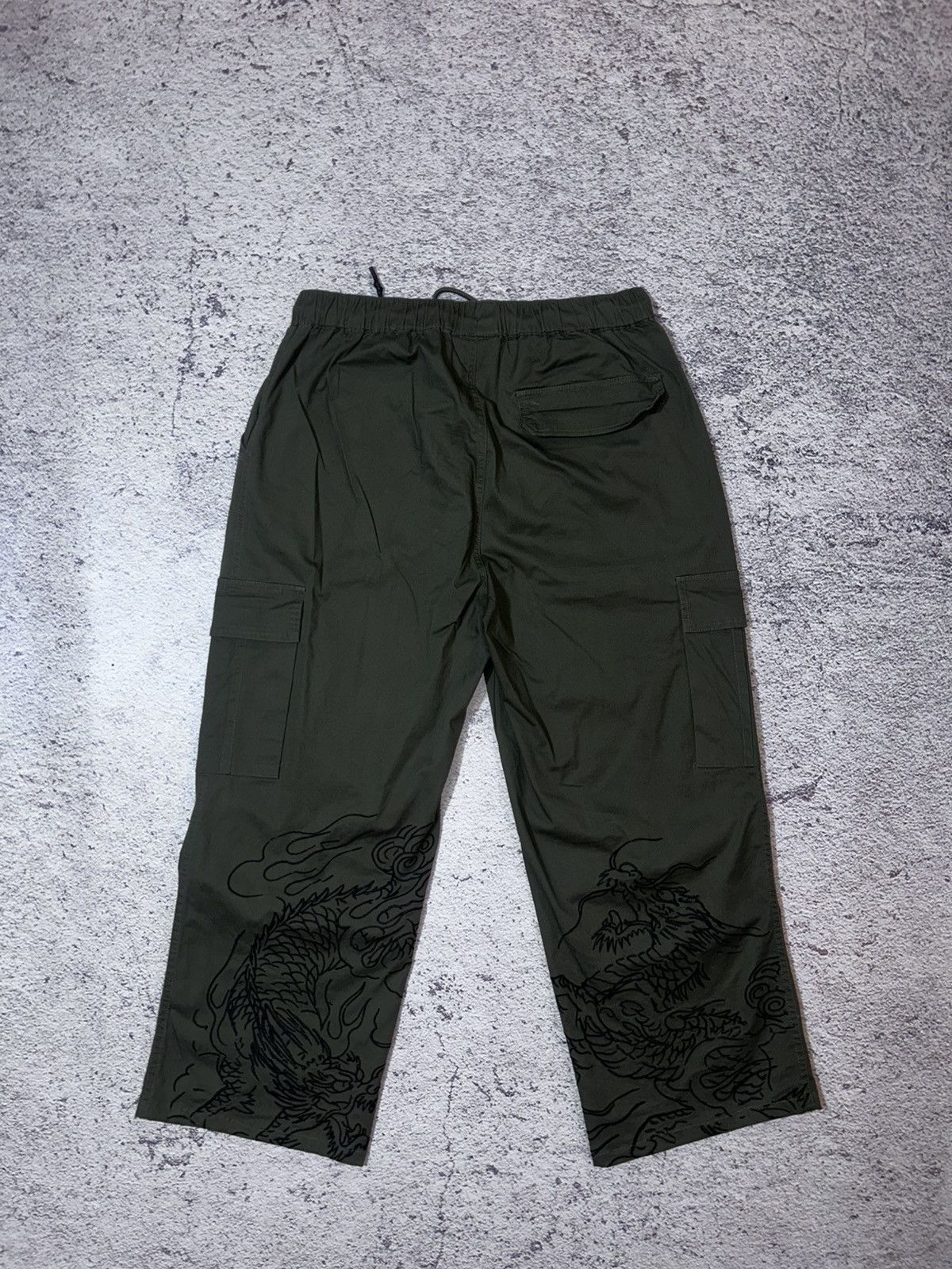 Ed Hardy Ed Hardy x Urban Outfitters Dragon Cargo Pants Size US 28 / EU 44 - 9 Thumbnail