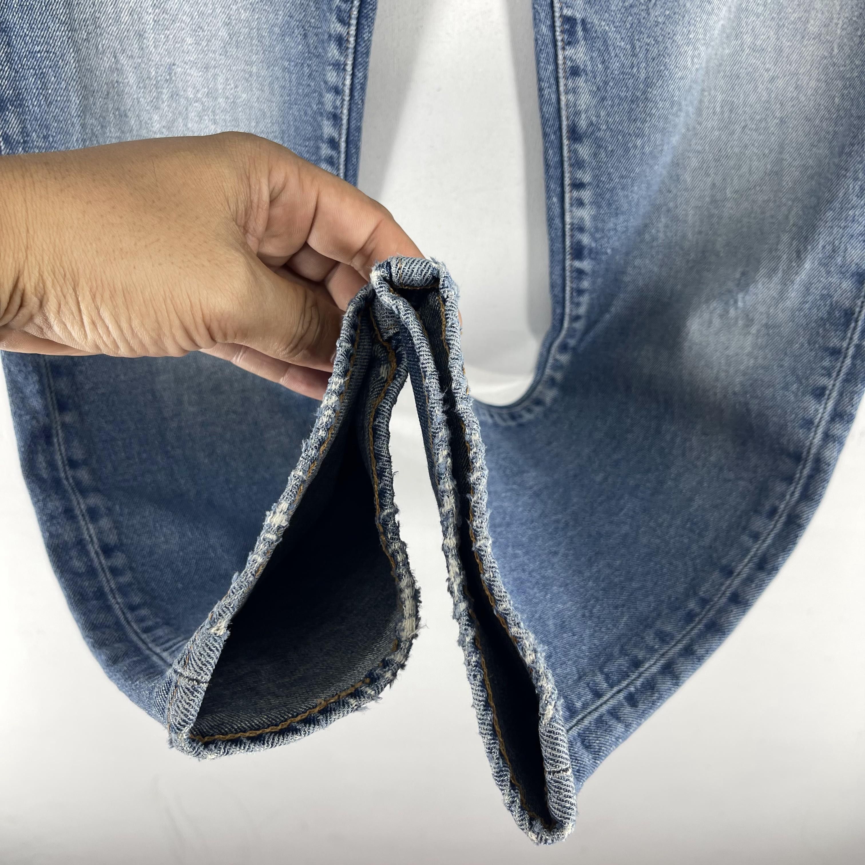 Levi's × Levi's Vintage Clothing Size 31 Vintage Levis 511 Distressed Medium Wash Jeans Size US 31 - 5 Thumbnail