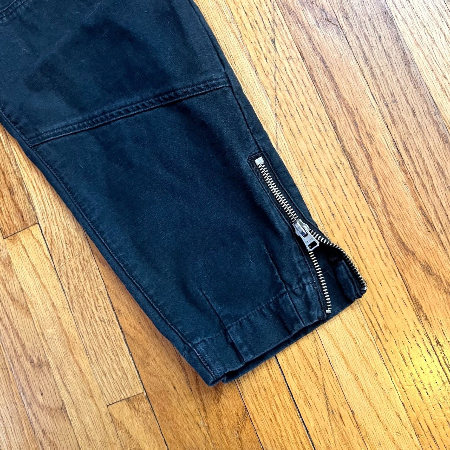 Frame FRAME Jeans Womens 24 High Rise Crop Zipper Moto Cropped Black 24x23.5 Women Jeans Size 42" / US 20 - 2 Thumbnail