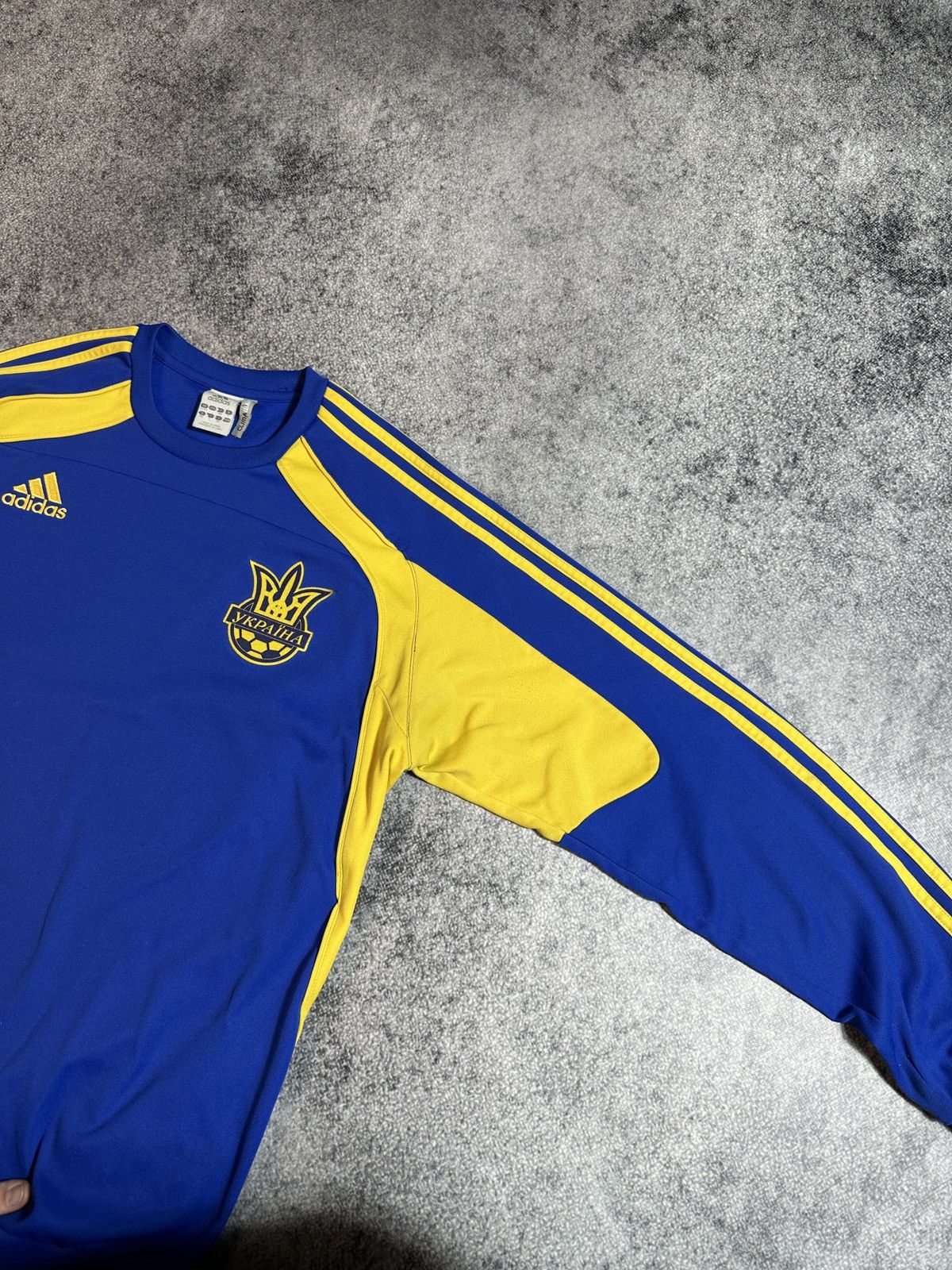 Adidas × Vintage Vintage Ukraine Soccer Sweatshirt Streetwear Rare L USA Y2K Size US L / EU 52-54 / 3 - 6 Thumbnail
