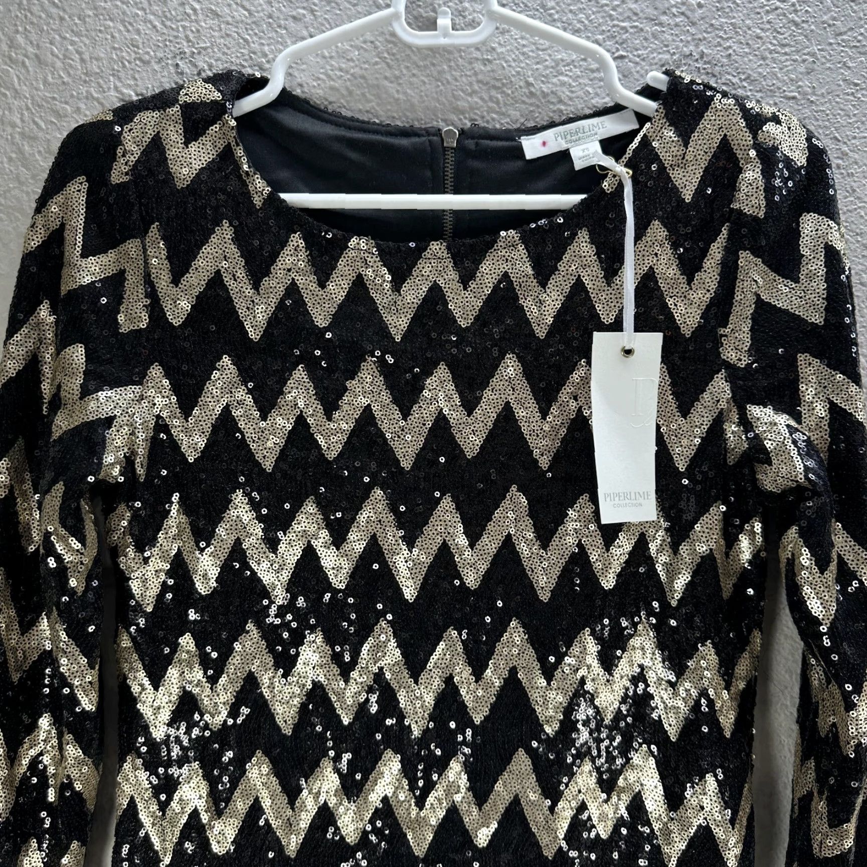 Vintage VINTAGE Piperlime Collection Gold Black Sequin Dress Long Sleeve Short Lined XS NWT Size XS / US 0-2 / IT 36-38 - 4 Thumbnail