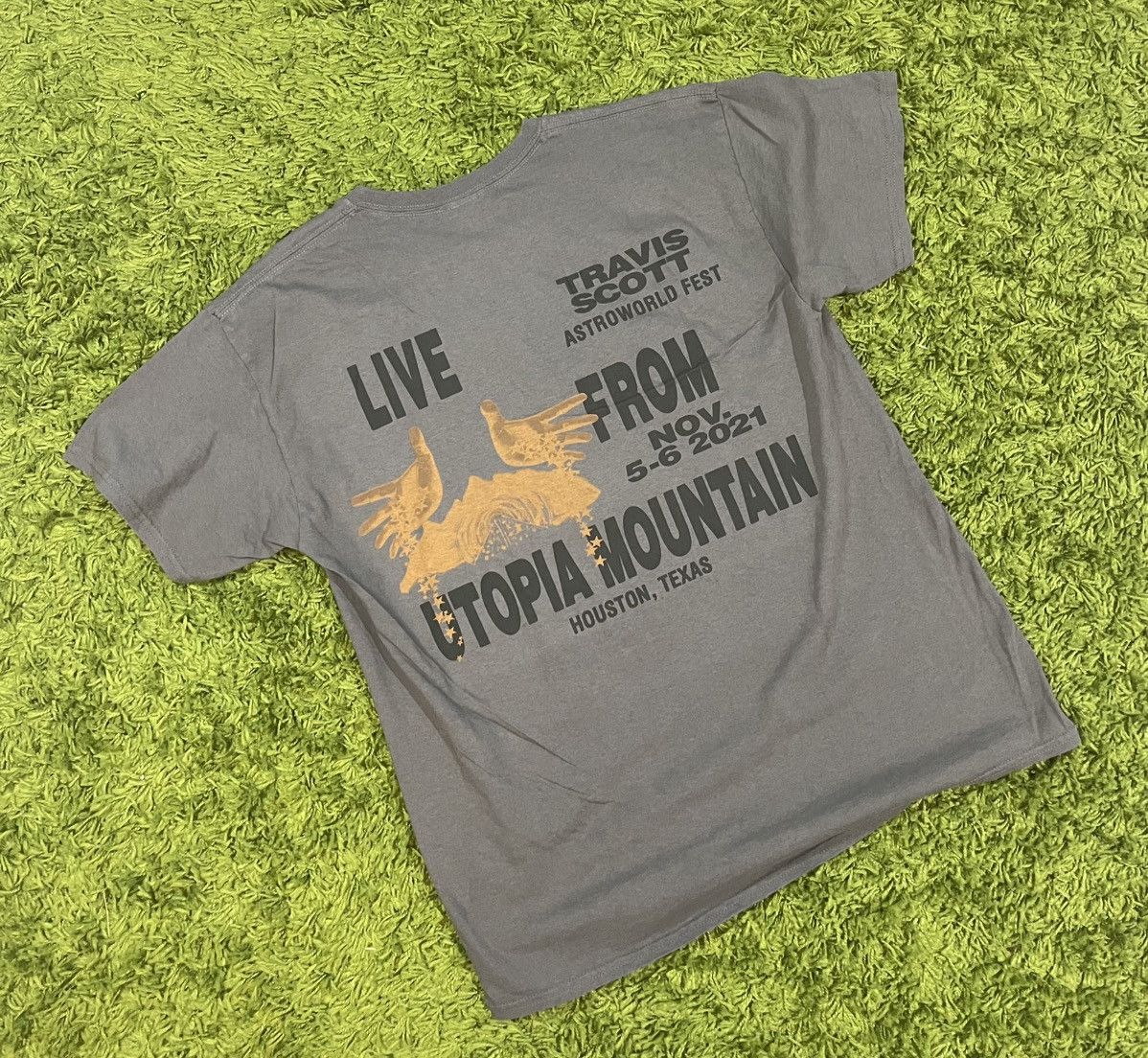 Travis Scott Travis Scott Portal Tee Deadstock Size Medium Size US M / EU 48-50 / 2 - 2 Thumbnail