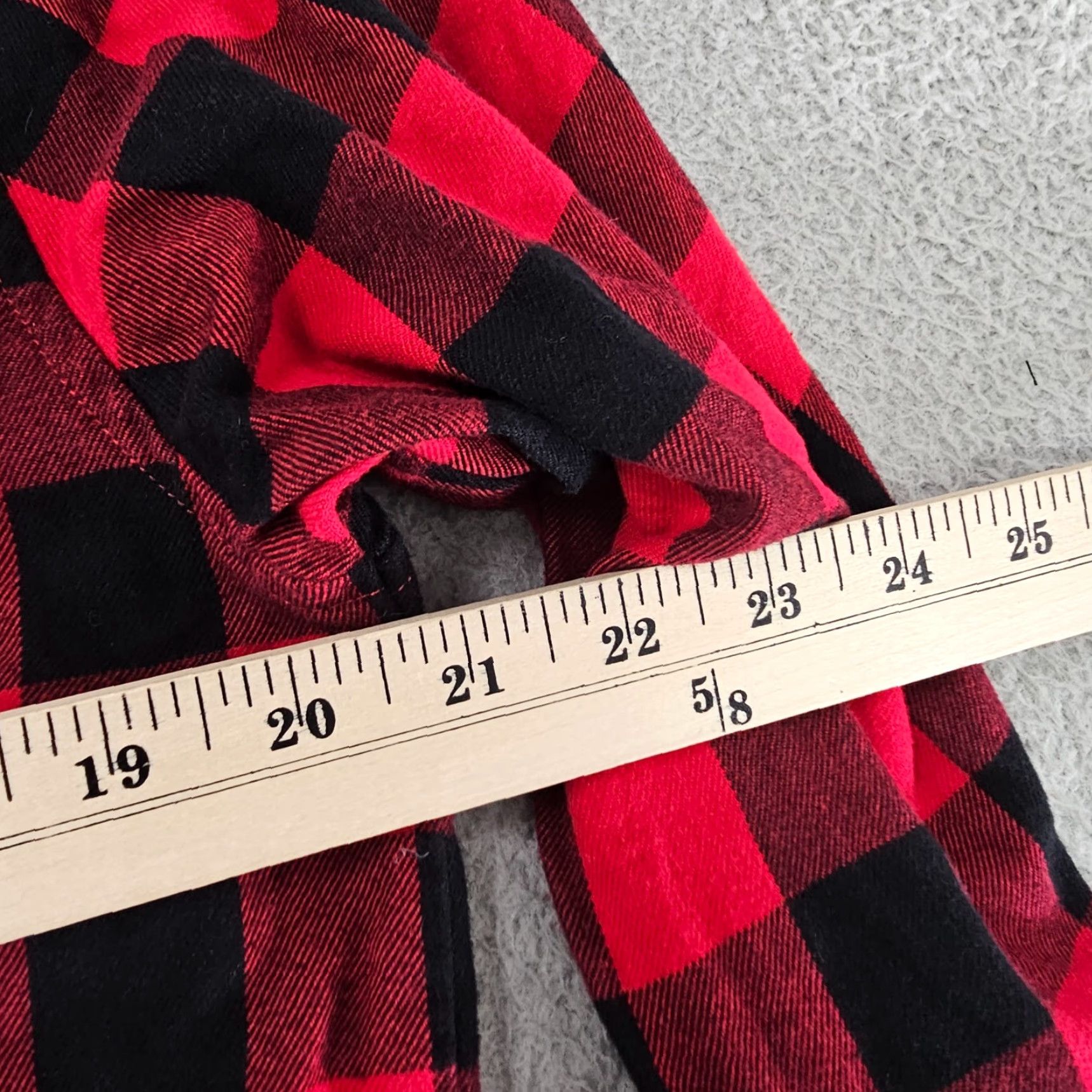 Crooks & Castles Crooks & Castles Shirt Mens M Red Plaid Flannel Knit Hooded Shacket Size US M / EU 48-50 / 2 - 7 Thumbnail