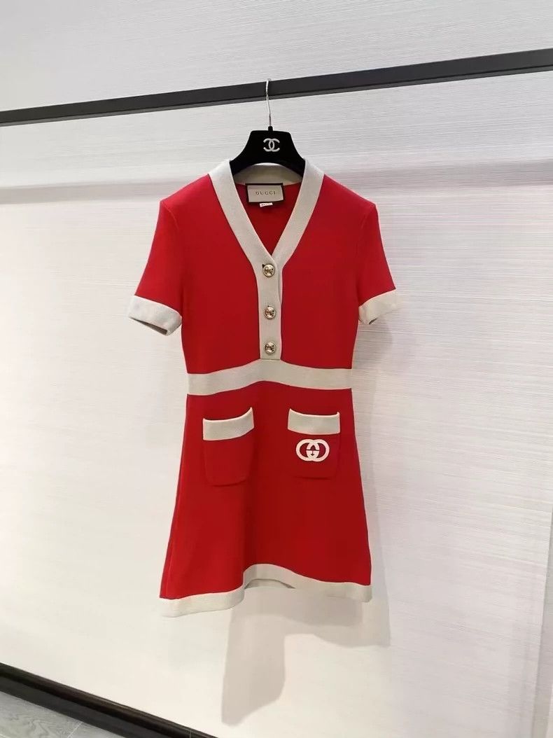 Gucci Gucci Short-sleeved wool knitted skirt 2504-Nextarrow Size XXS / US 00 / IT 34 - 1 Thumbnail